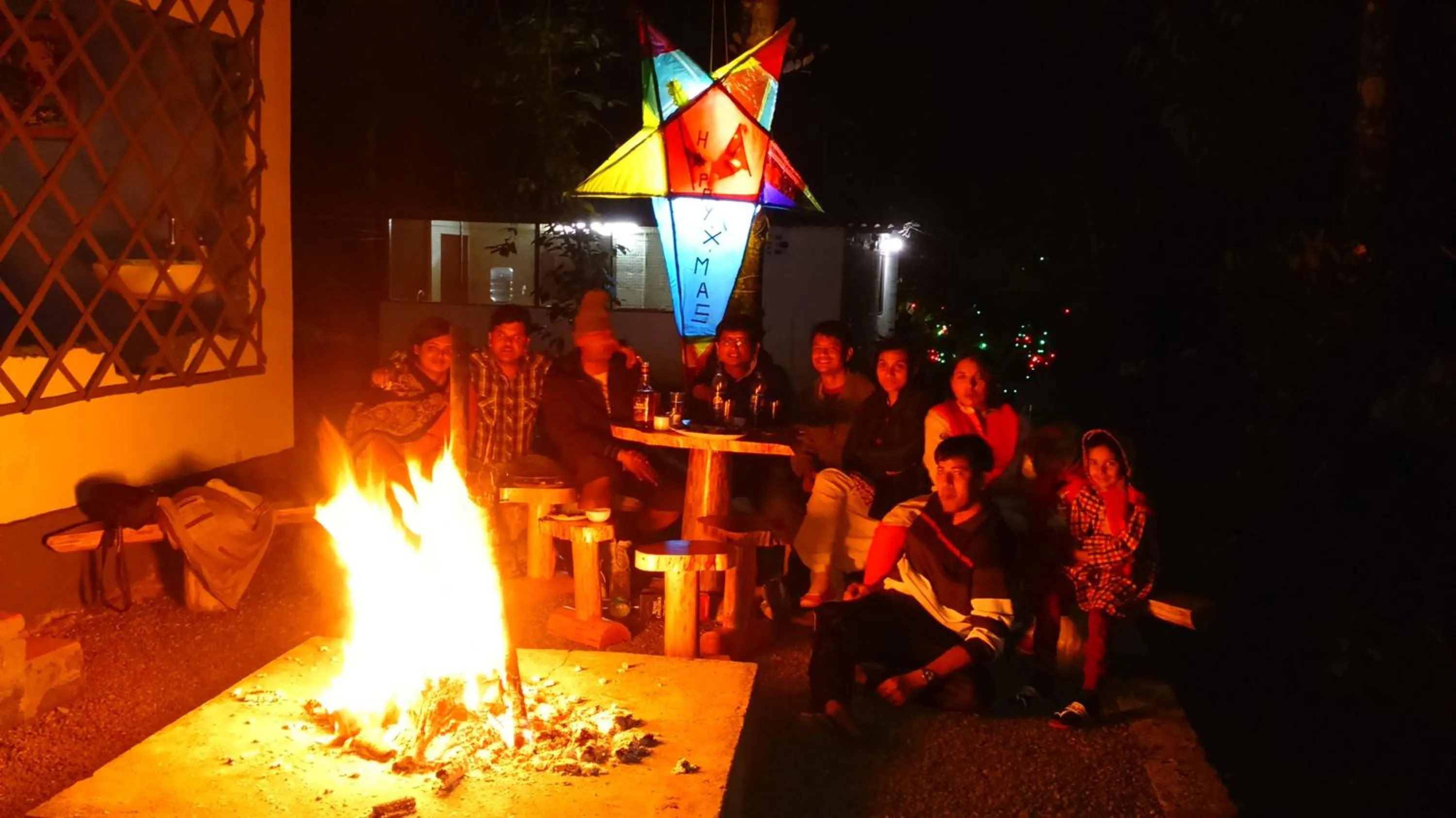 Restaurant/places to eat in Green Ark Resorts