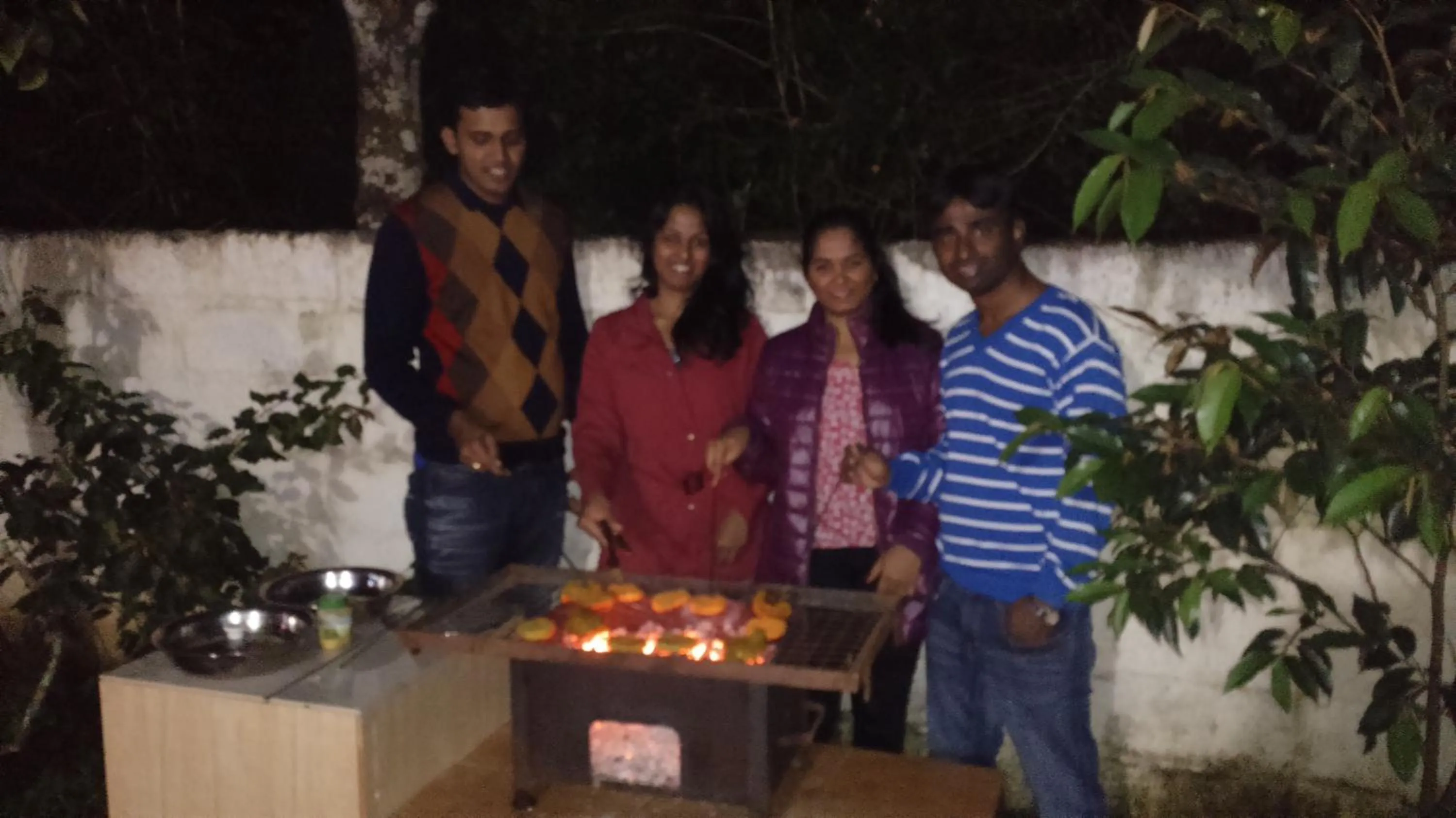 Restaurant/places to eat in Green Ark Resorts