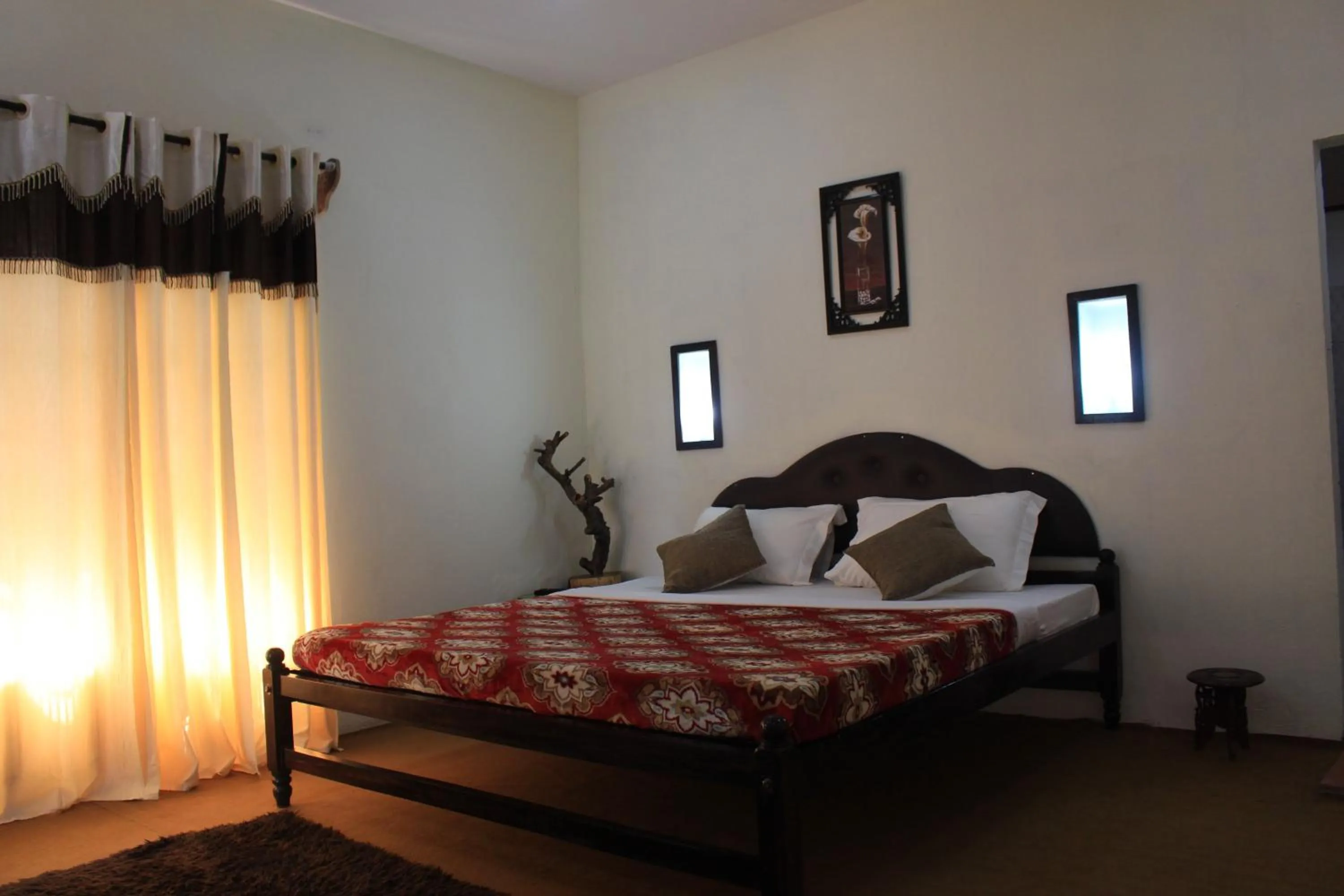 Bathroom, Bed in Green Ark Resorts