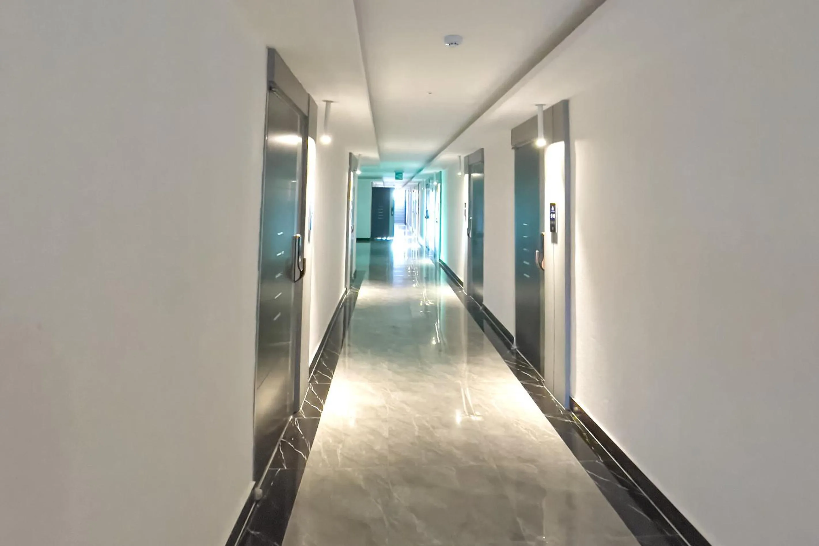 The Clover Hotel Angeles City