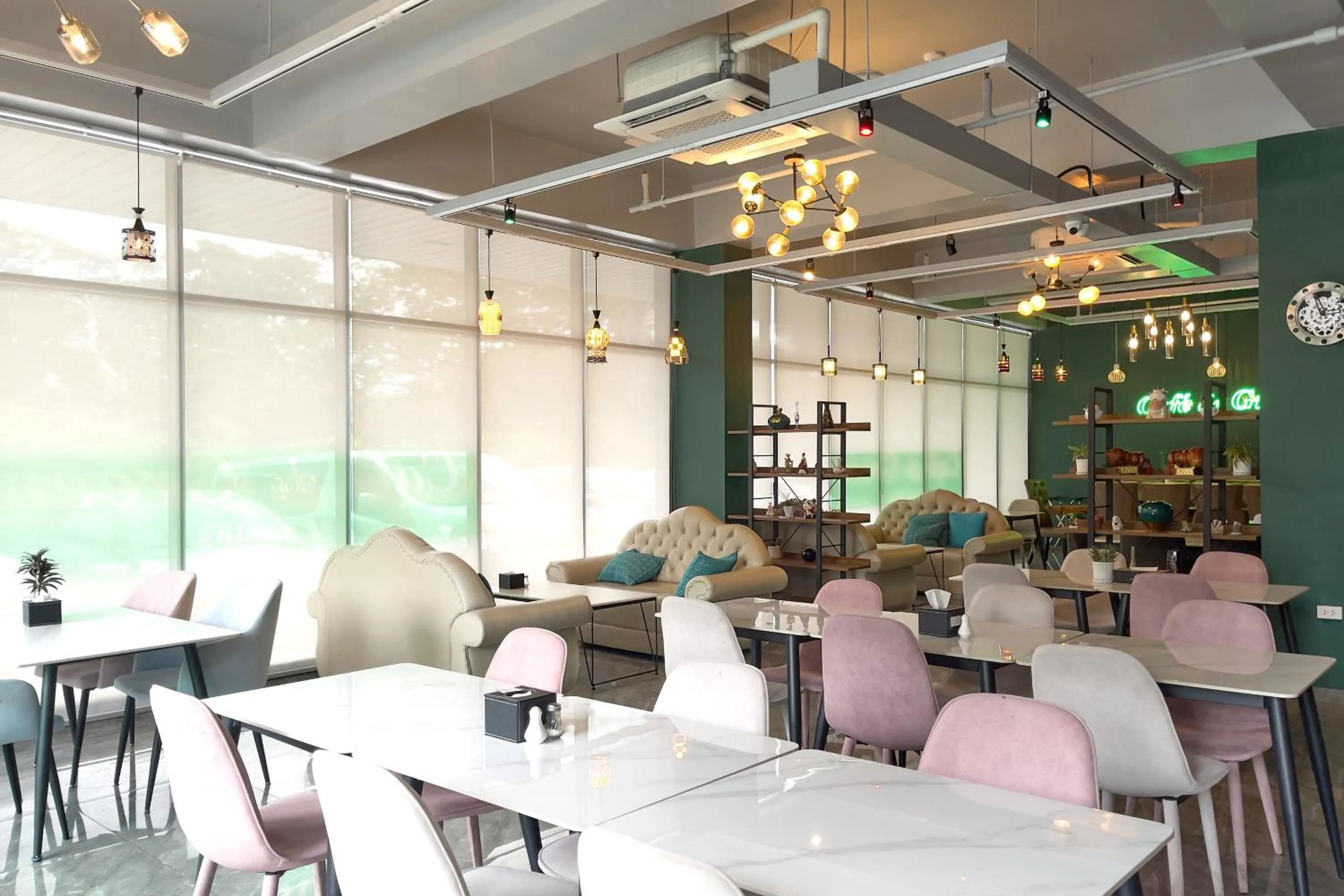 The Clover Hotel Angeles City