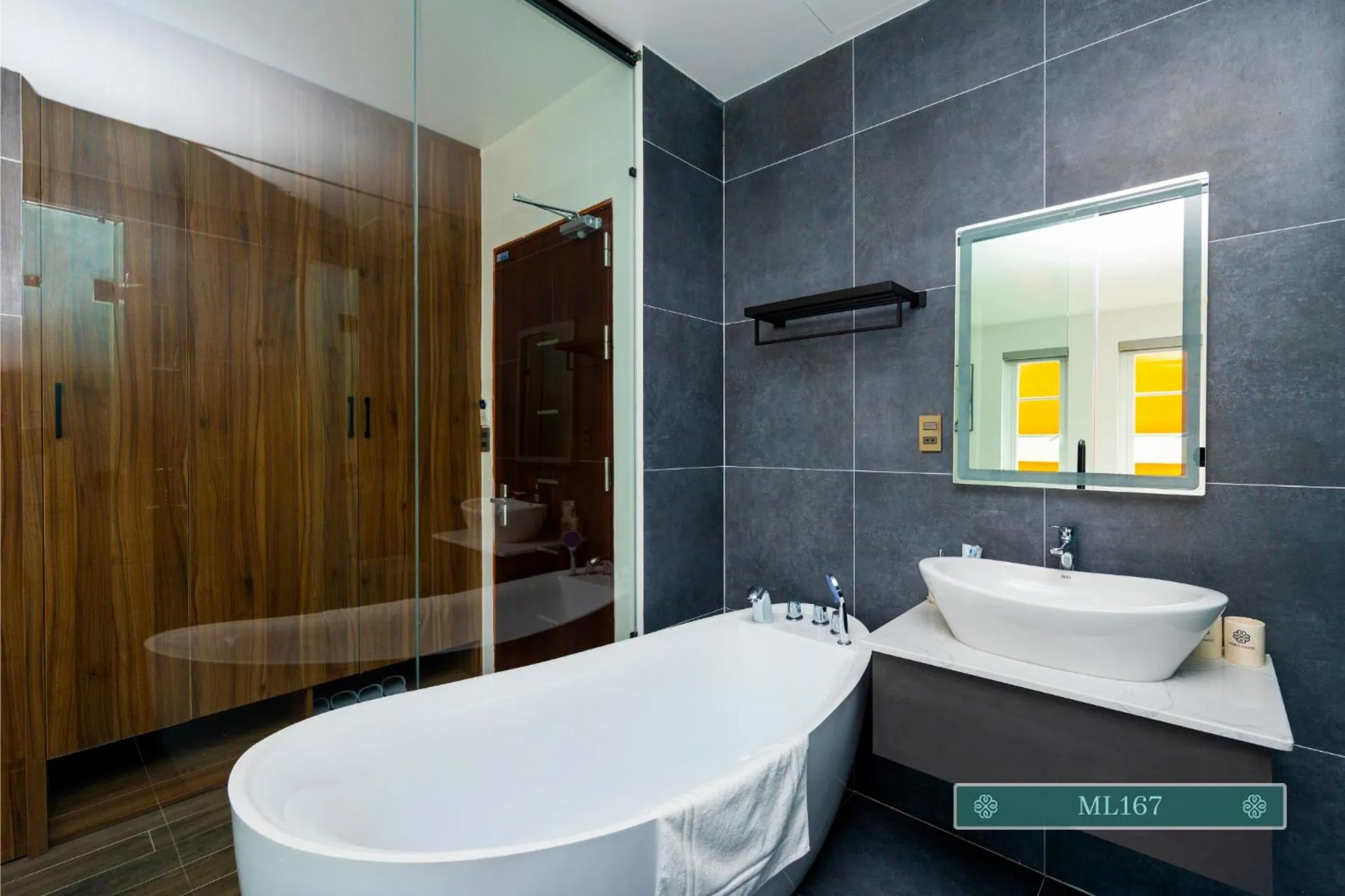 Merci Sunset Town Phu Quoc