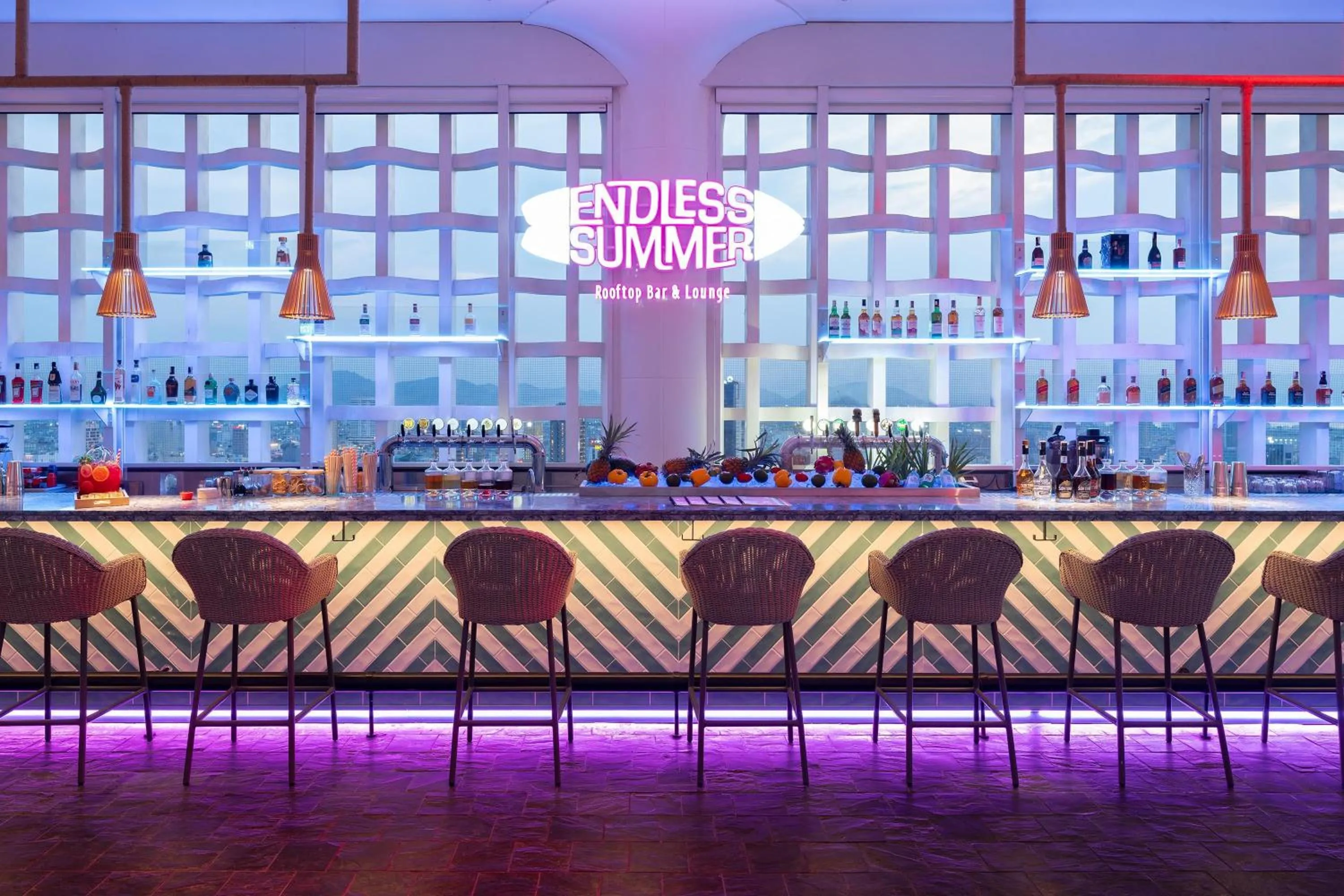 Lounge or bar in Wink Can Tho Centre, Unscripted by Hyatt - 24 Hours stay