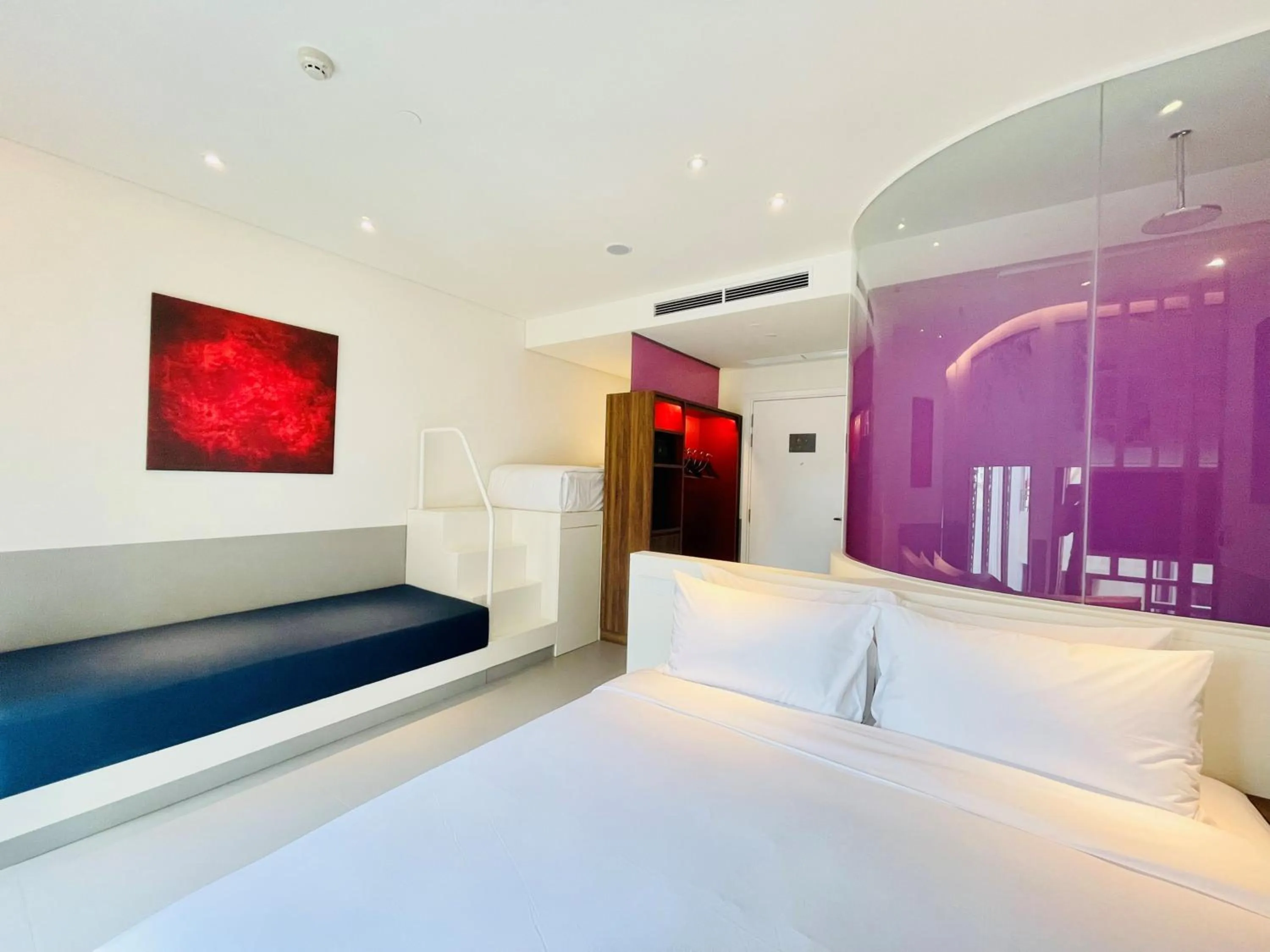 Bed in Wink Hotel Can Tho Ninh Kieu Wharf - 24hrs Stay & Rooftop Pool Bar