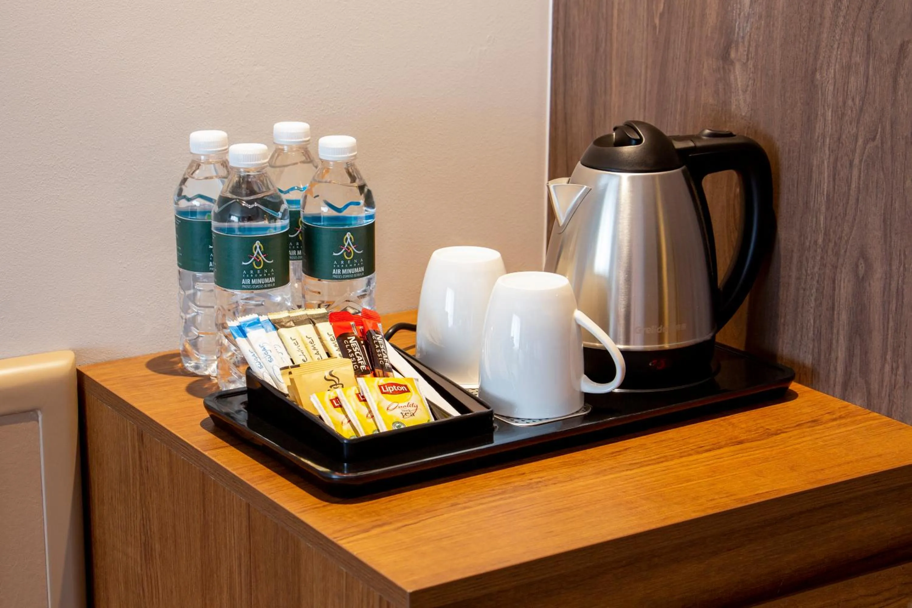 Coffee/tea facilities in Arena Premier Hotel