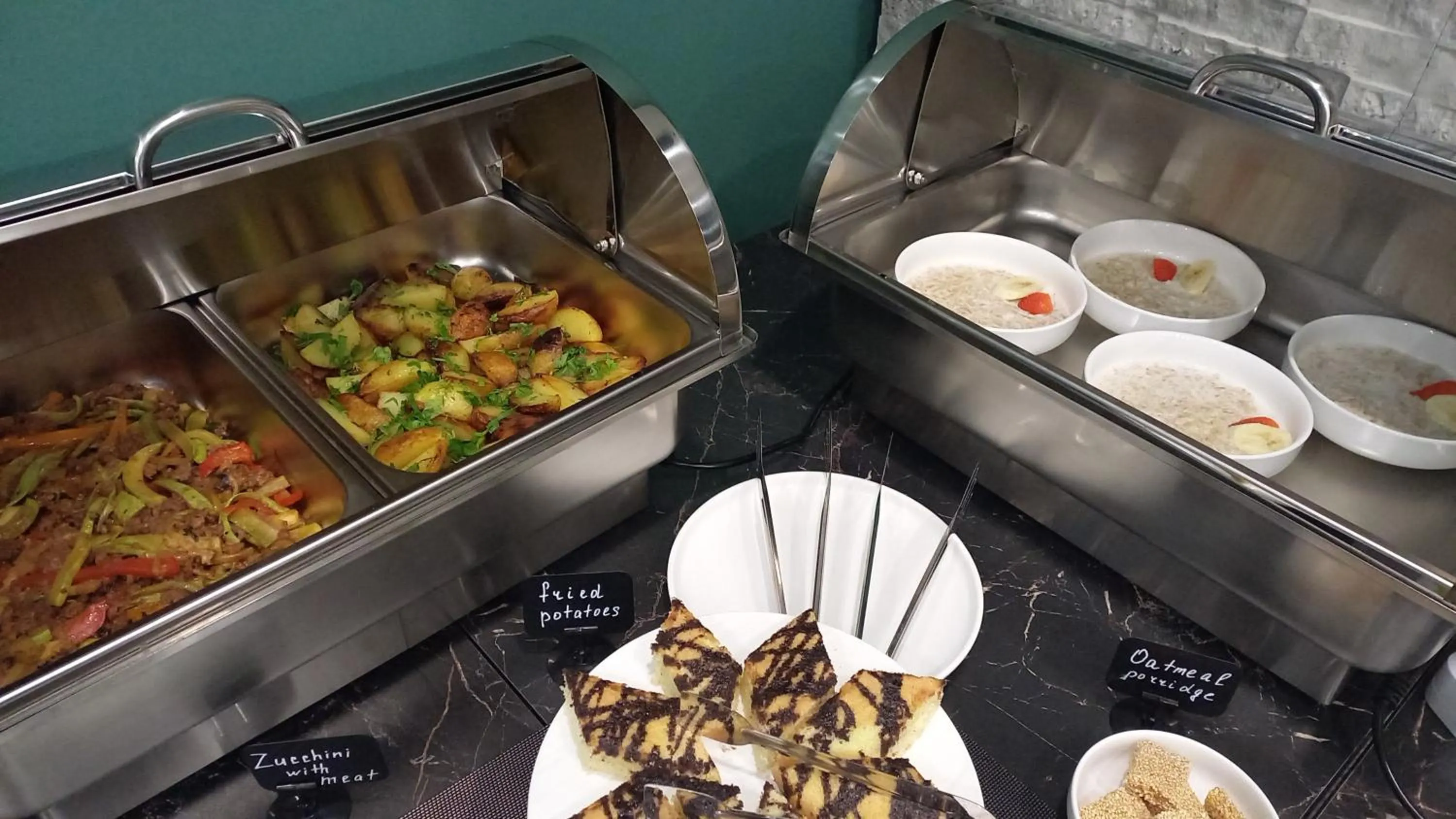 Buffet breakfast in Avenue 23 Boutique Hotel