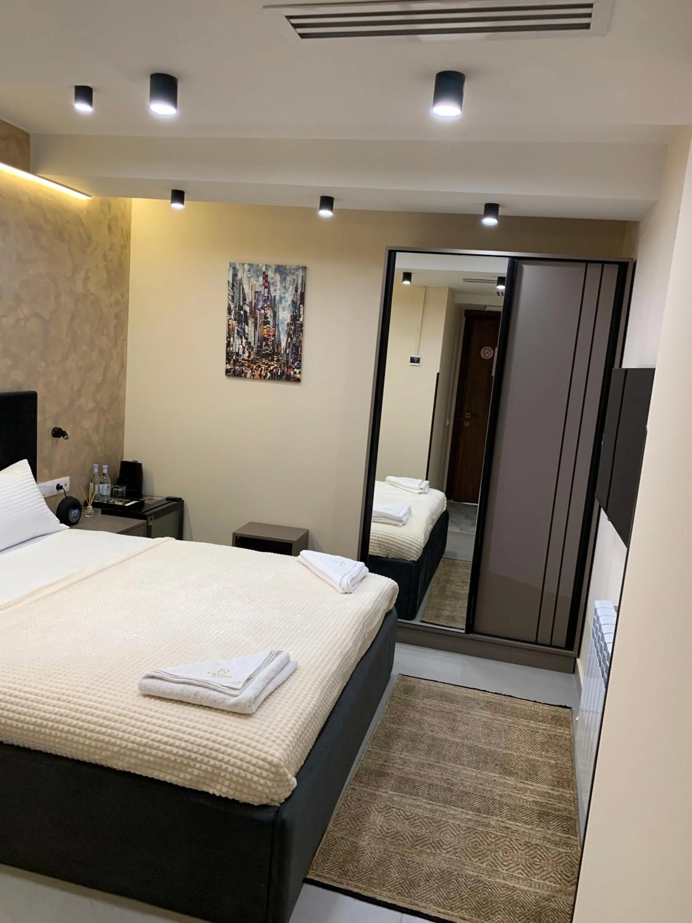 Bed in Avenue 23 Boutique Hotel