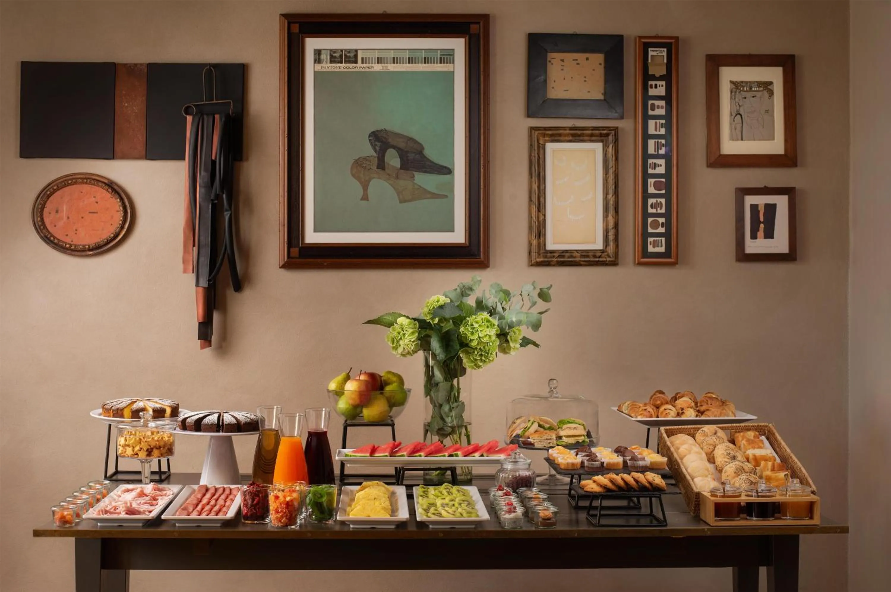 Restaurant/places to eat in NH Collection Torino Piazza Carlina