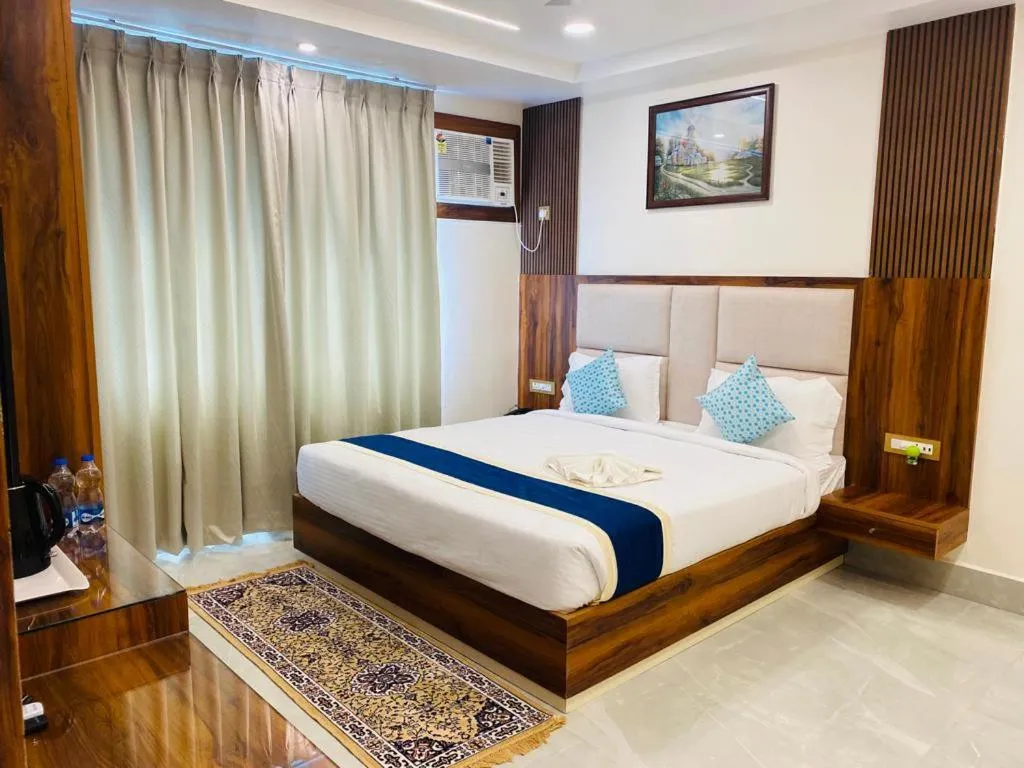 HOTEL MAA LAXMI PALACE