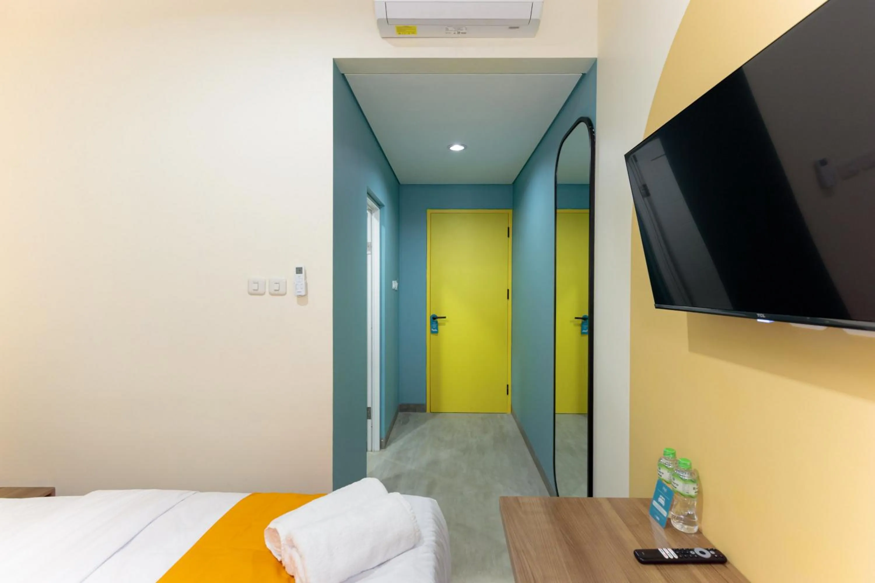 Bed in Sans Hotel Kelapa Gading Jakarta