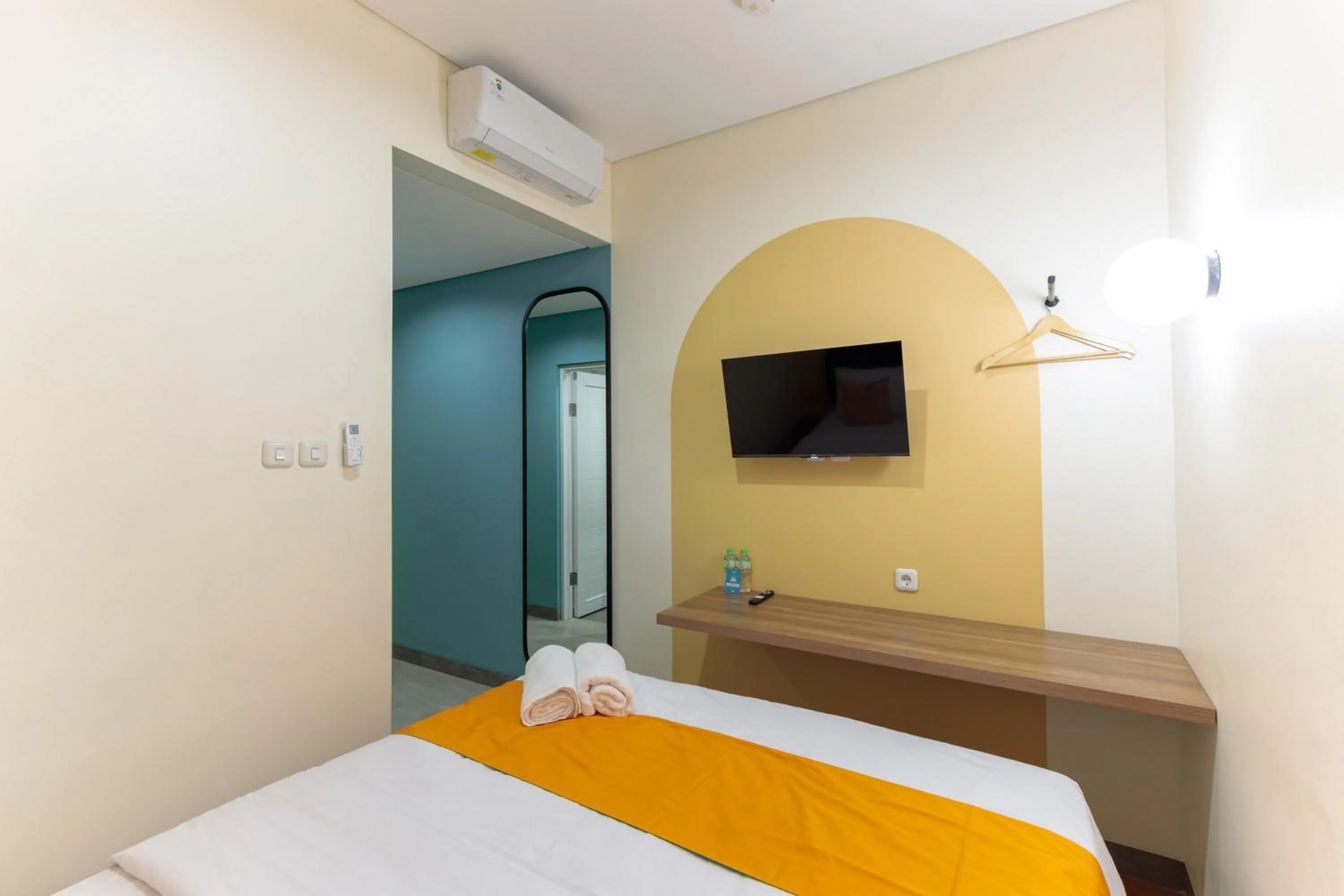 Bed in Sans Hotel Kelapa Gading Jakarta