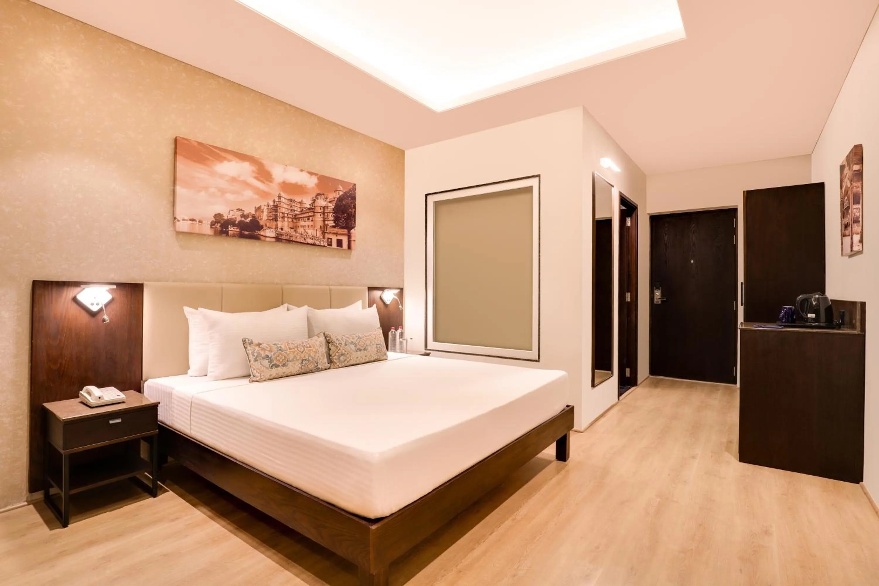 Bed in Keys Select by Lemon Tree Hotels, Udaipur