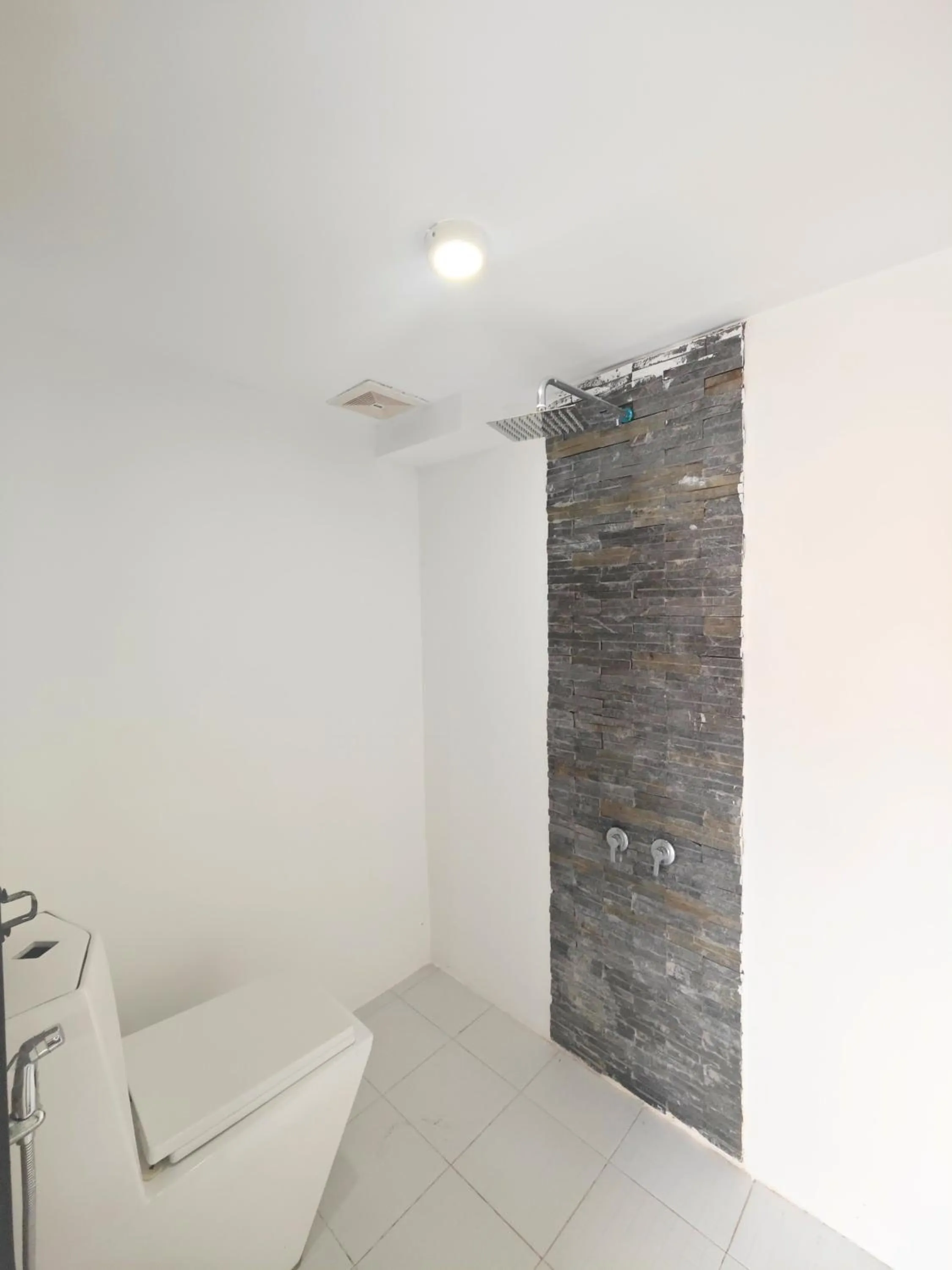 Shower in Angkor Sand Hotel