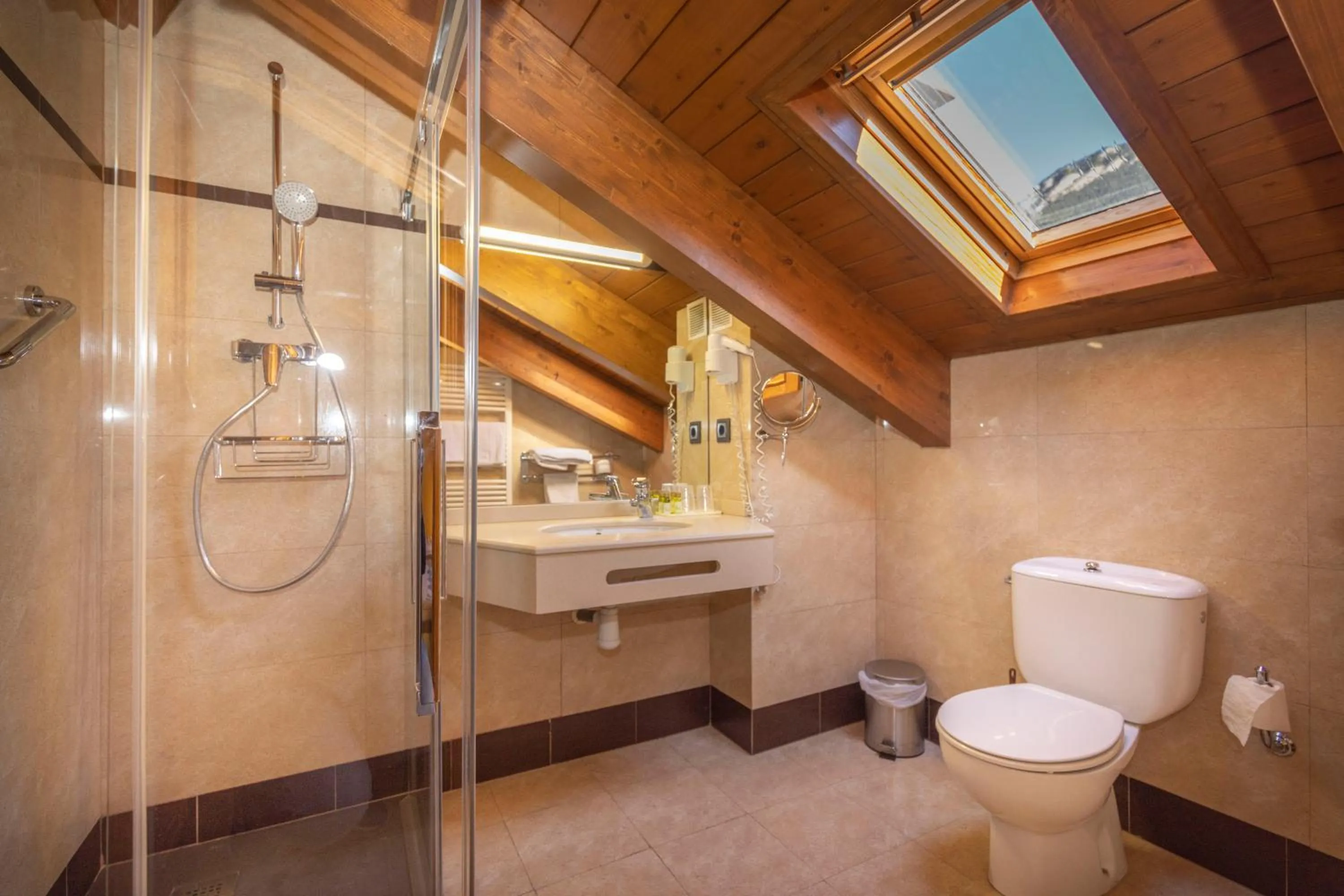 Bathroom in Hotel Solana