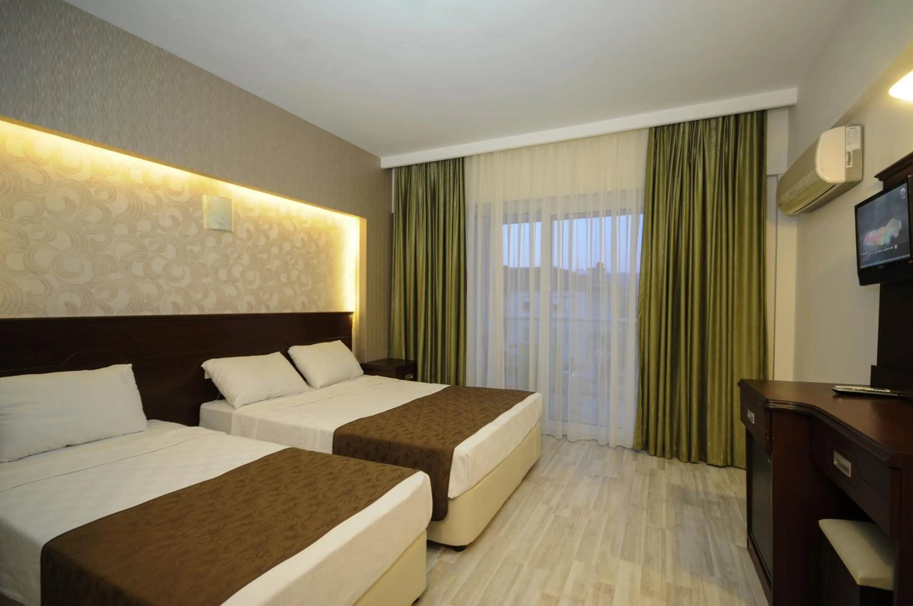 Bedroom, Bed in Palmea Hotel