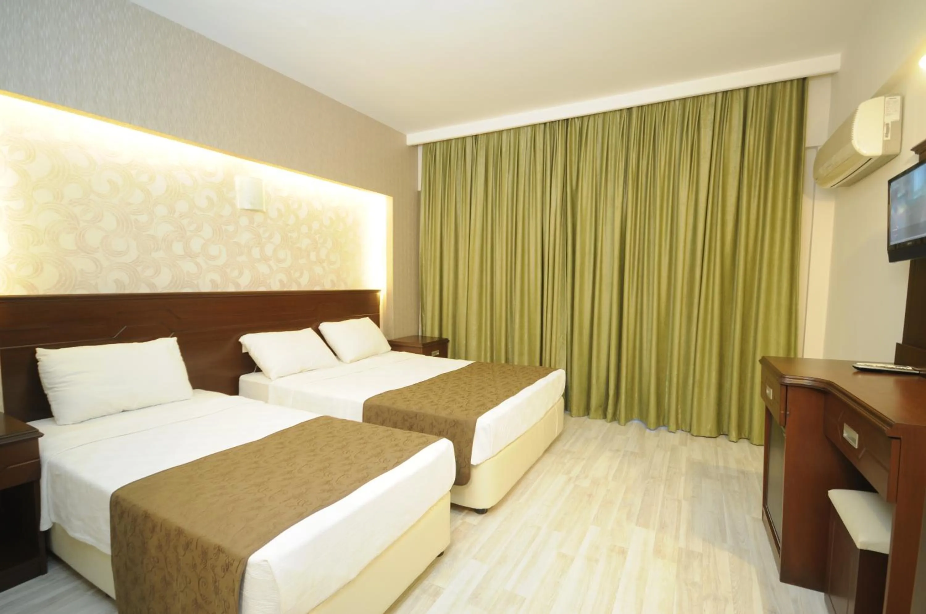 Bedroom, Bed in Palmea Hotel