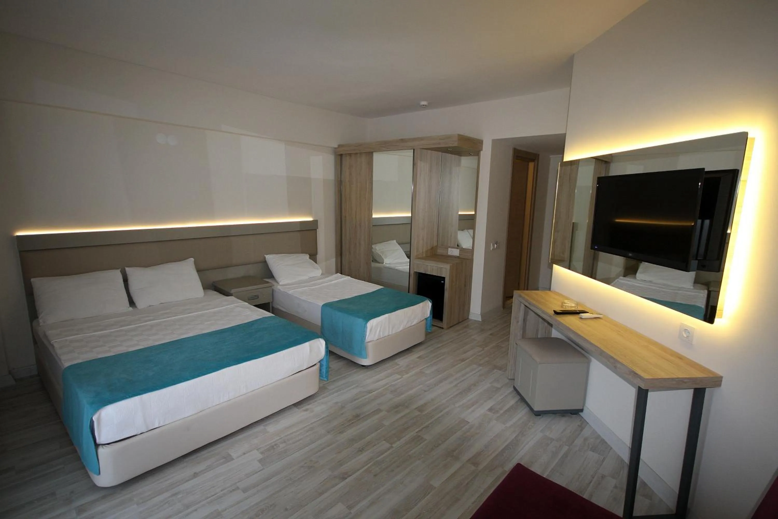 Bedroom, Bed in Palmea Hotel