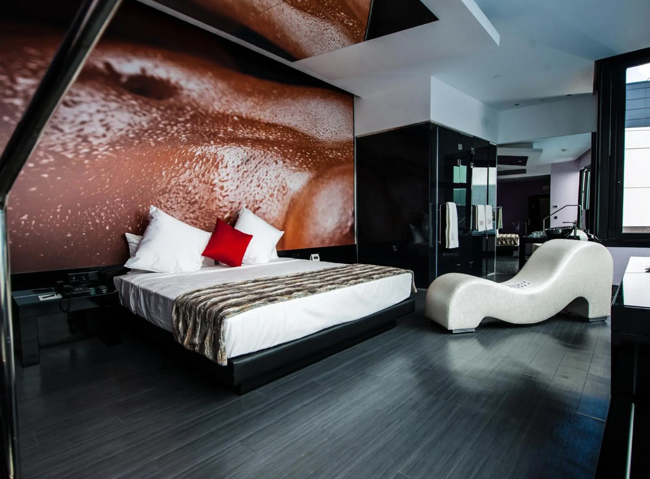 Photo of the whole room, Bed in Hotel Loob Madrid