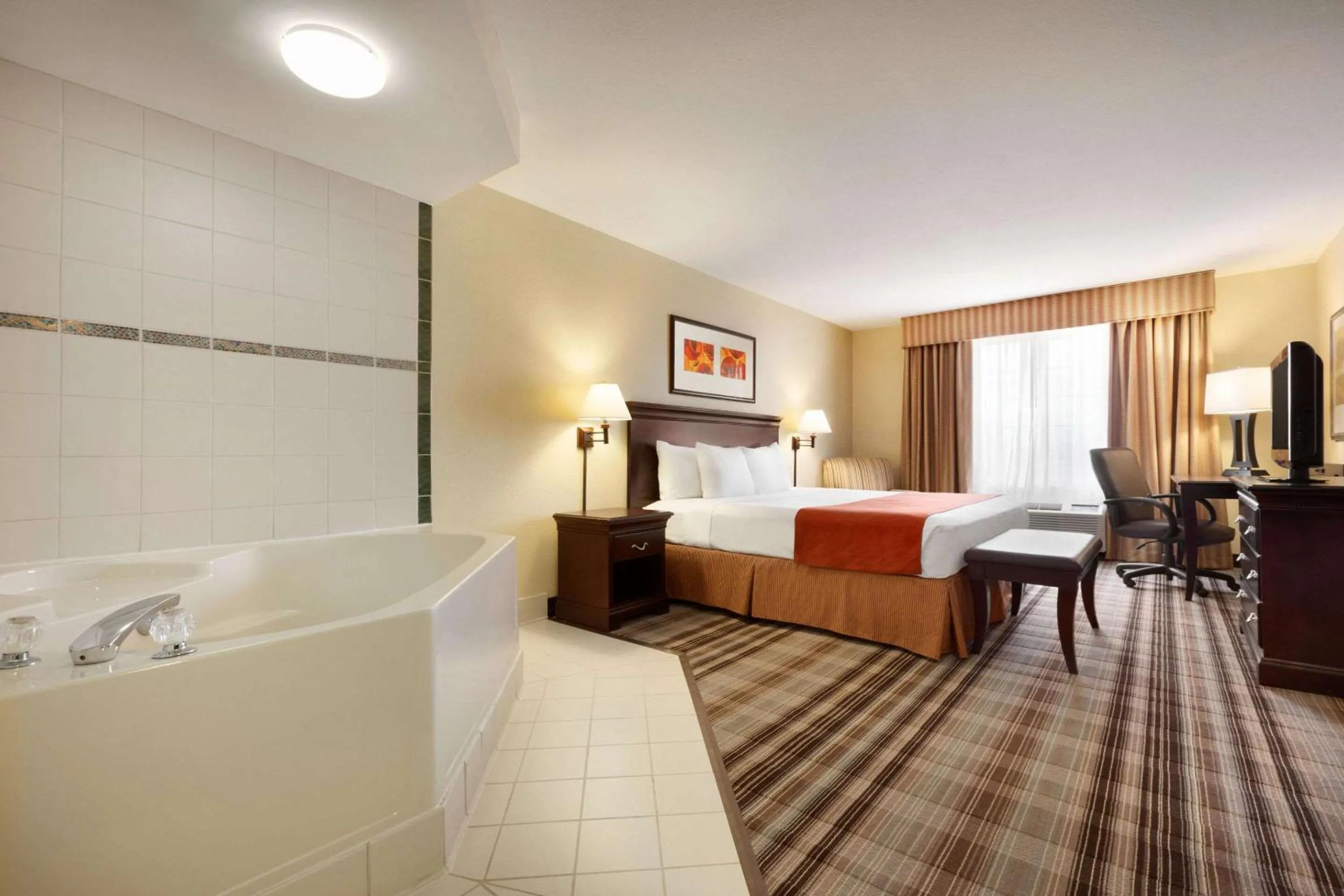 Bedroom, Bed in Country Inn & Suites by Radisson, Lexington, VA