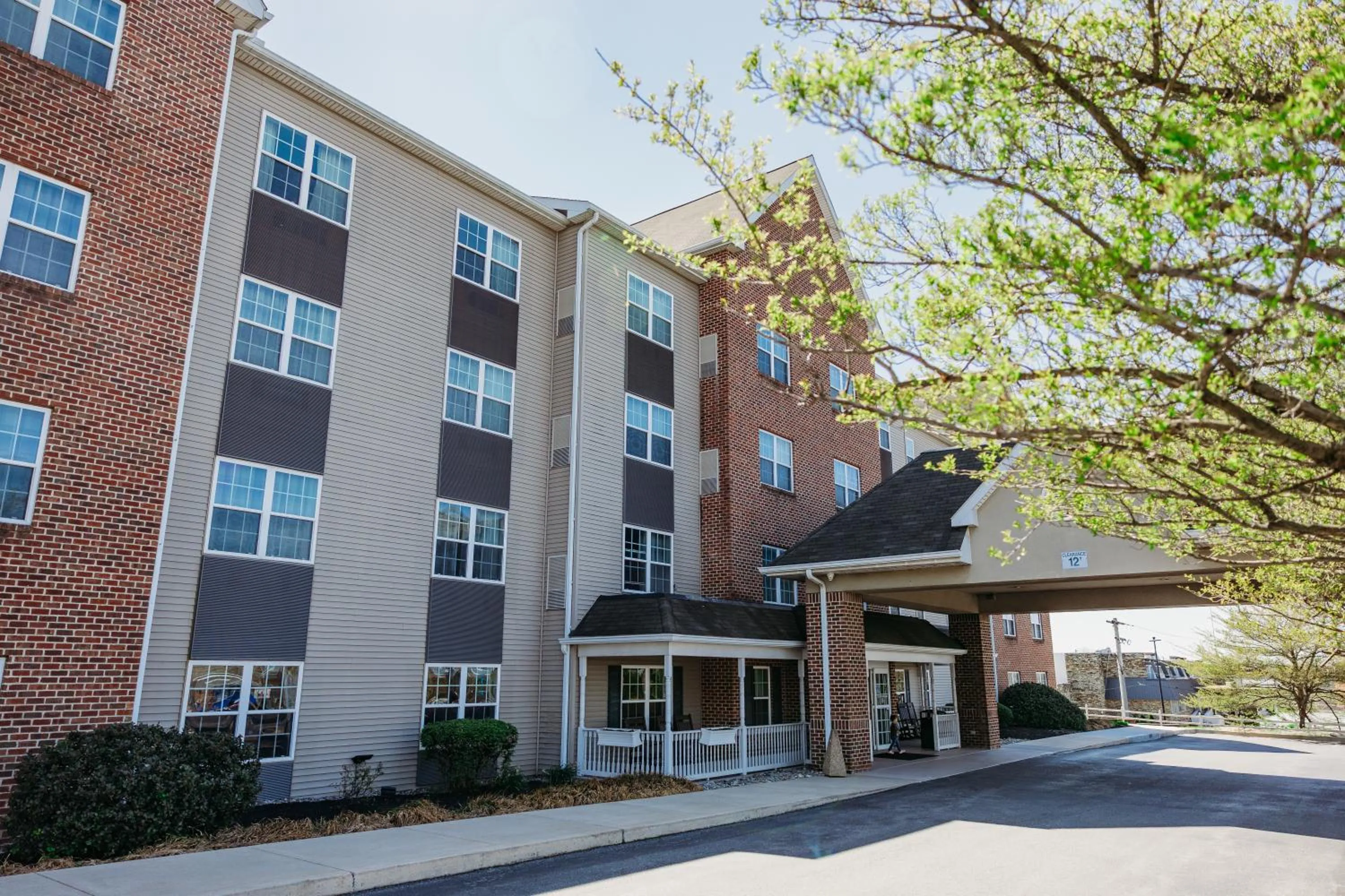 Property building in Parkview Inn & Suites, Lancaster Amish Country, PA