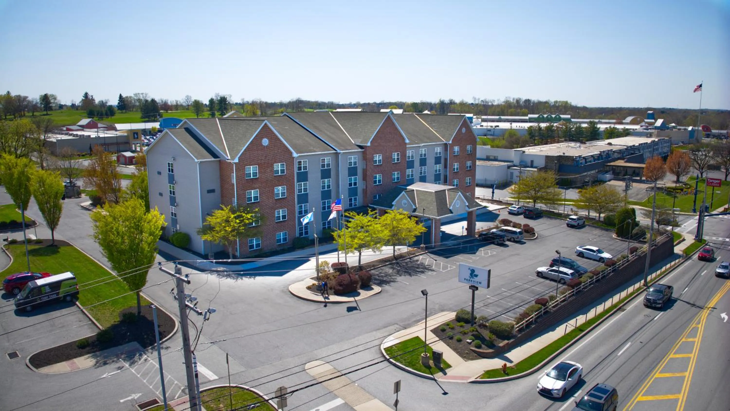 Property building in Parkview Inn & Suites, Lancaster Amish Country, PA