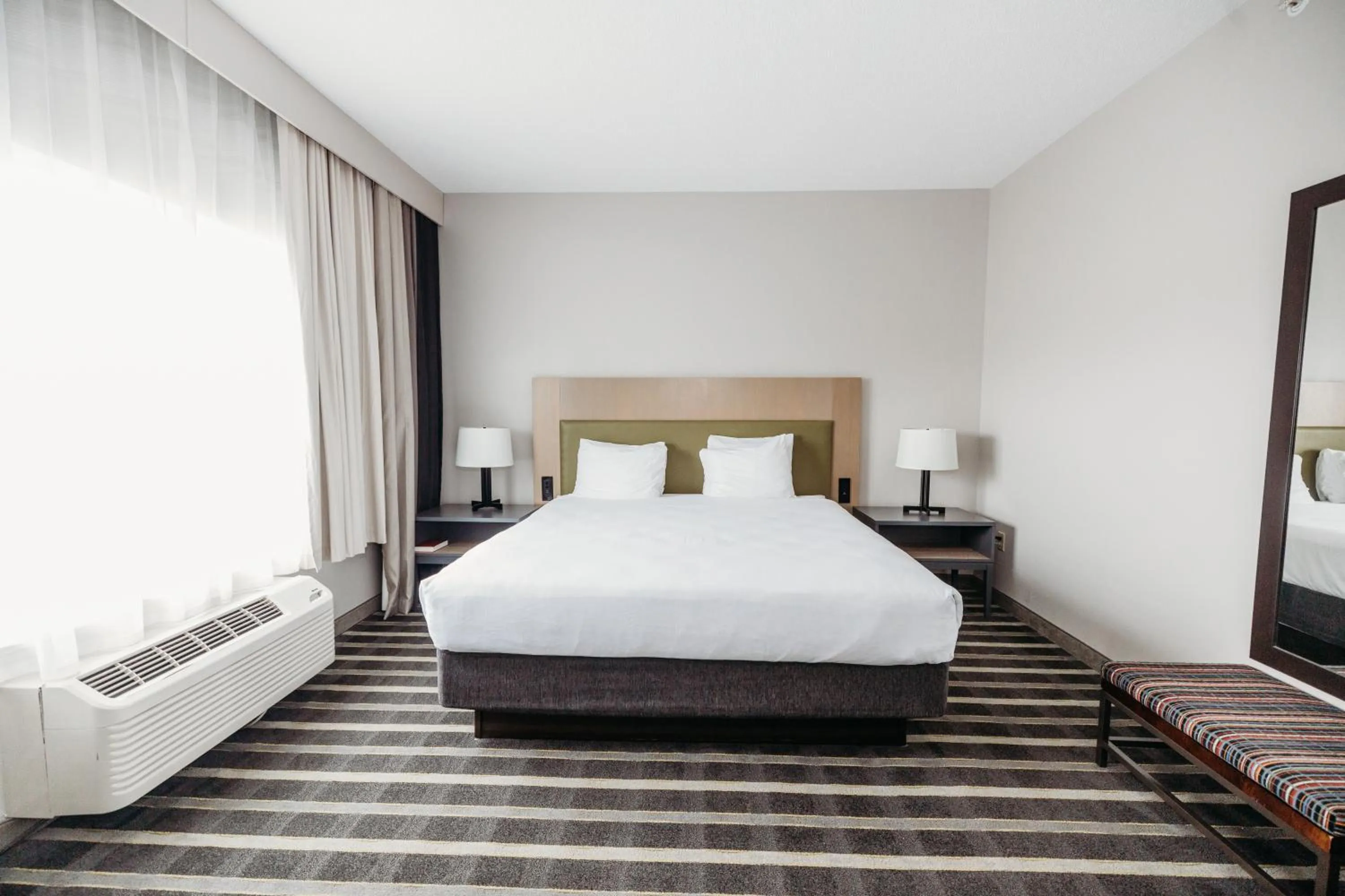 Bedroom, Bed in Parkview Inn & Suites, Lancaster Amish Country, PA