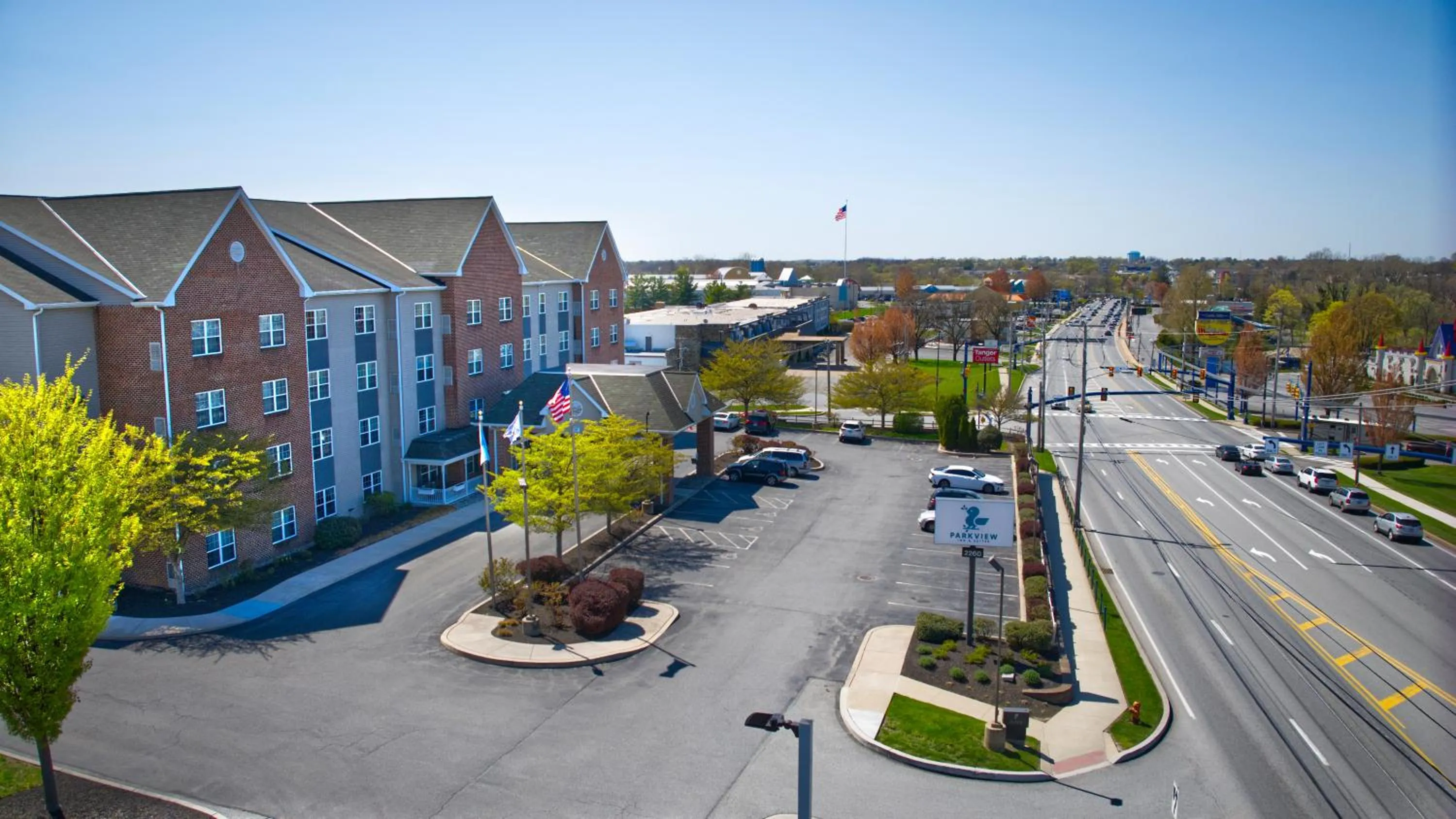 Property building in Parkview Inn & Suites, Lancaster Amish Country, PA