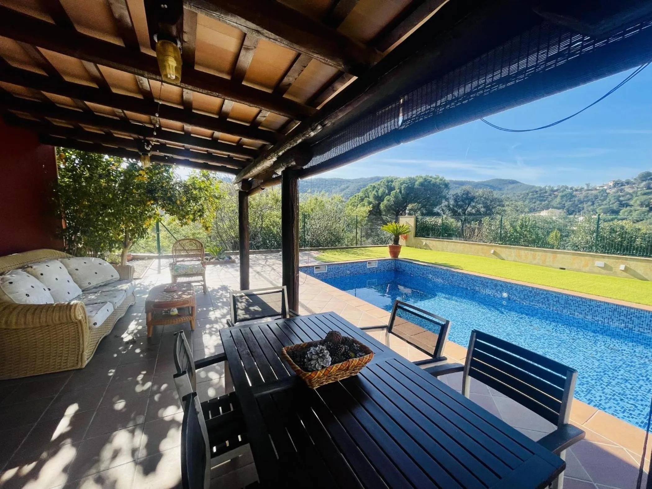 La Nova by Costabravaway