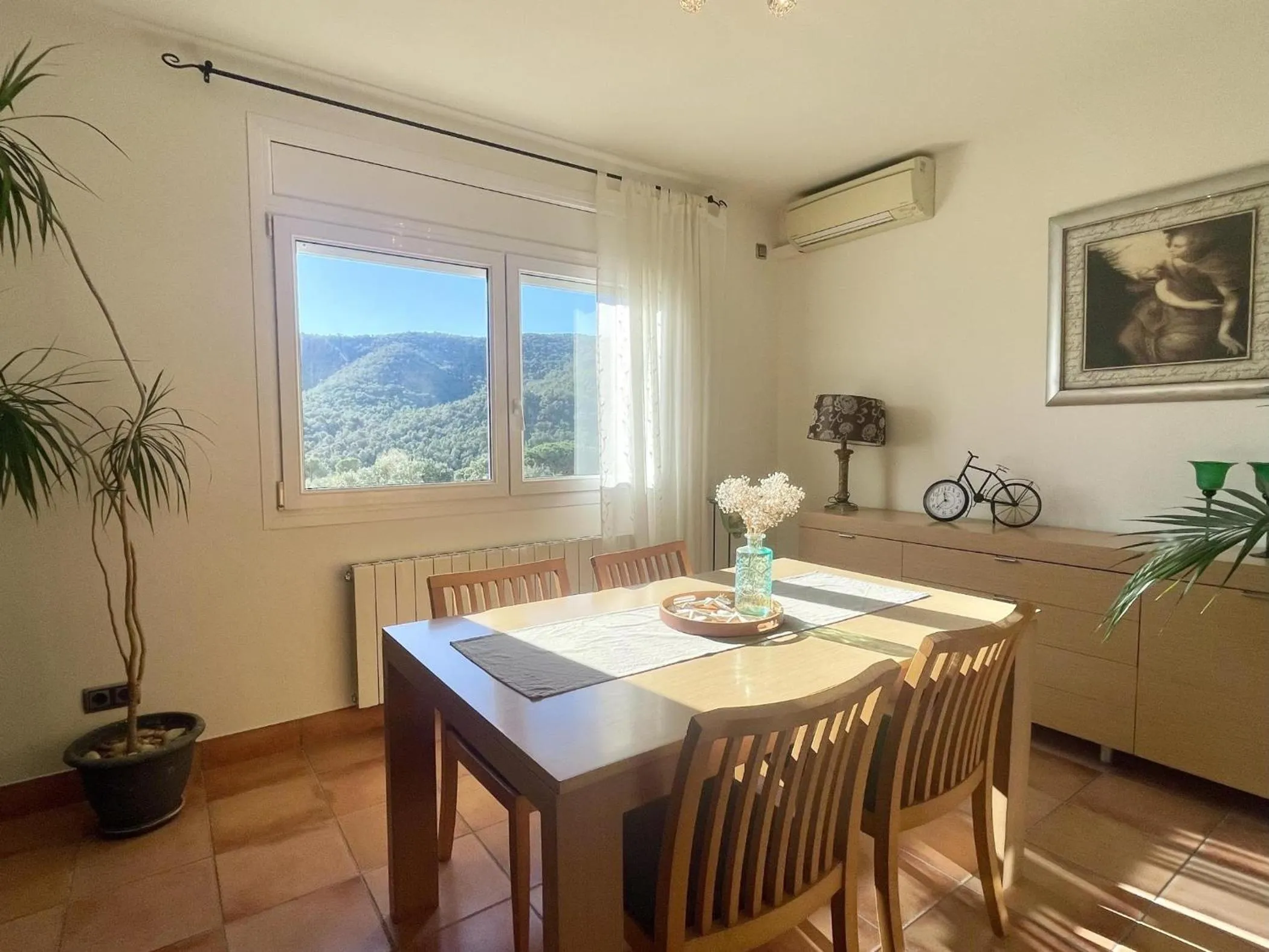 La Nova by Costabravaway