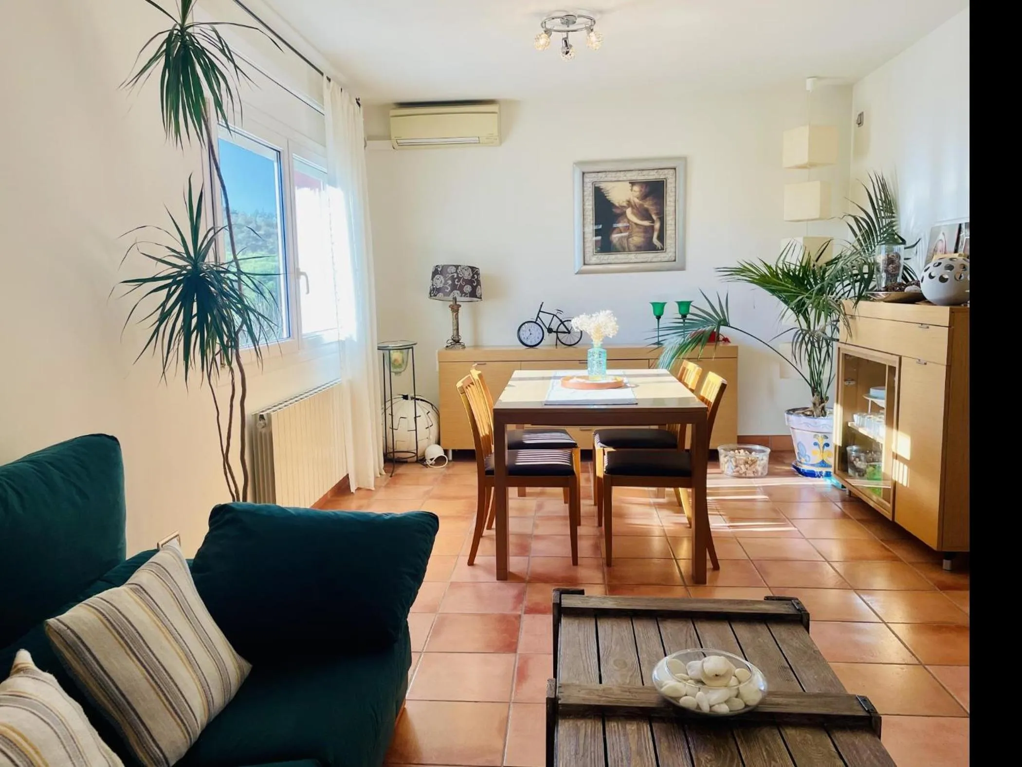 La Nova by Costabravaway