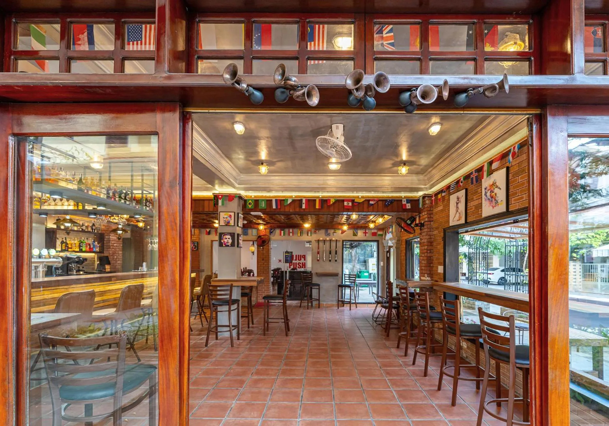 Lounge or bar in THUY DUONG 3 Boutique Hotel & Spa