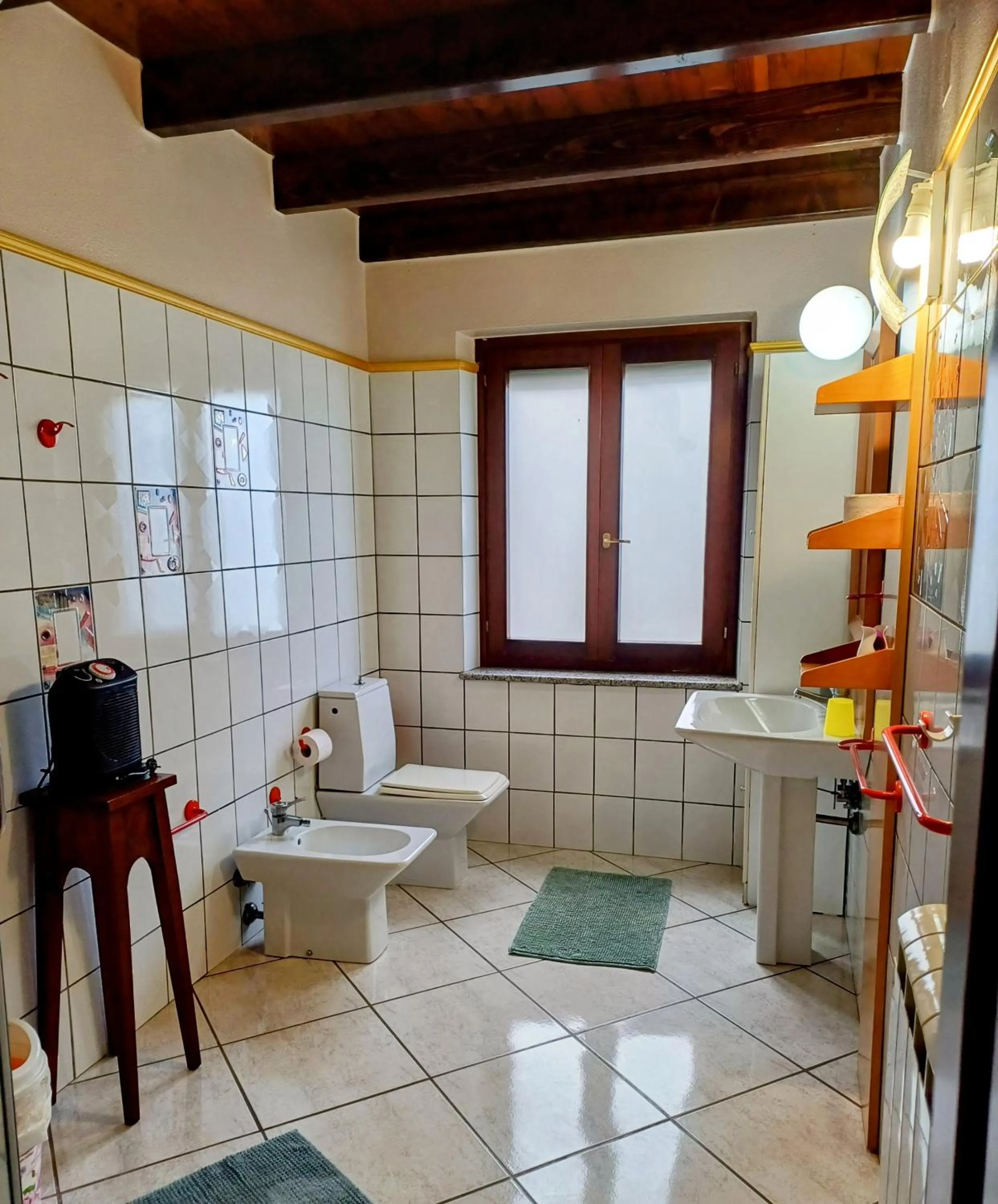 Toilet in Monti e Mare