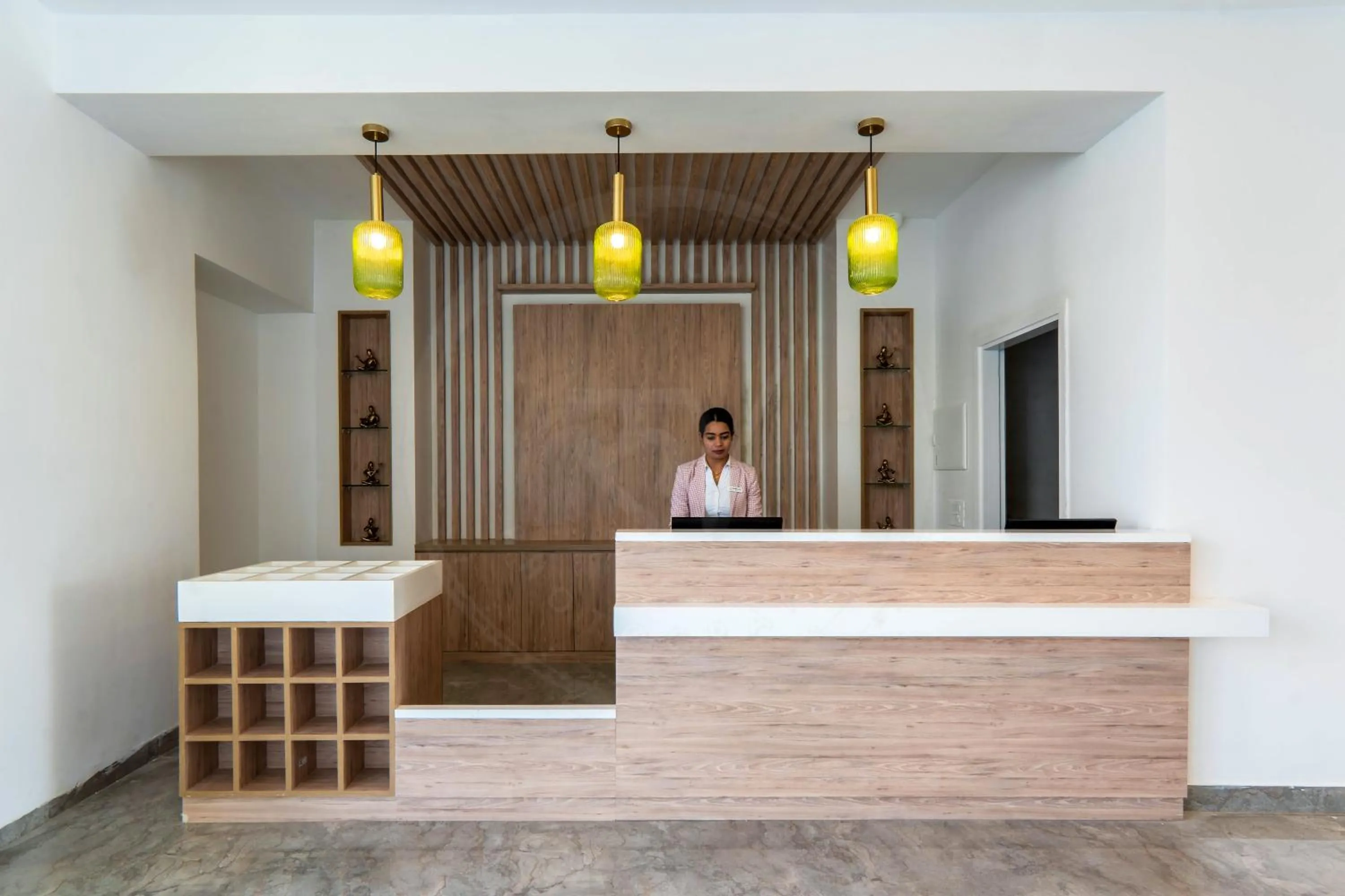 Lobby or reception in Le Roi Dehradun at Dehradun Railway Station
