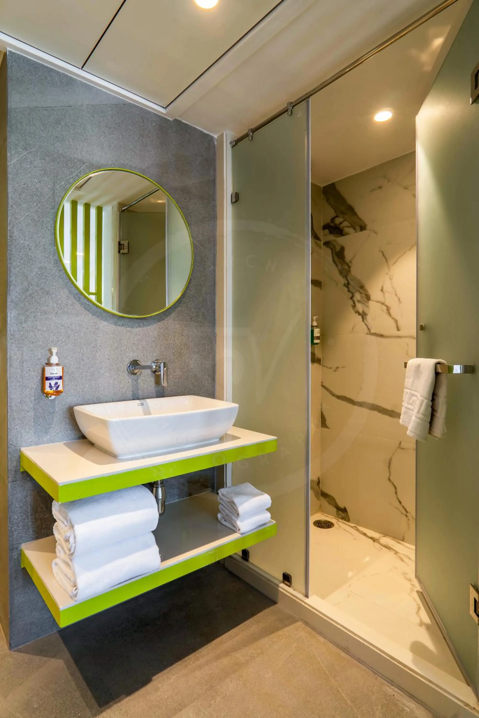 Bathroom in Le Roi Dehradun at Dehradun Railway Station