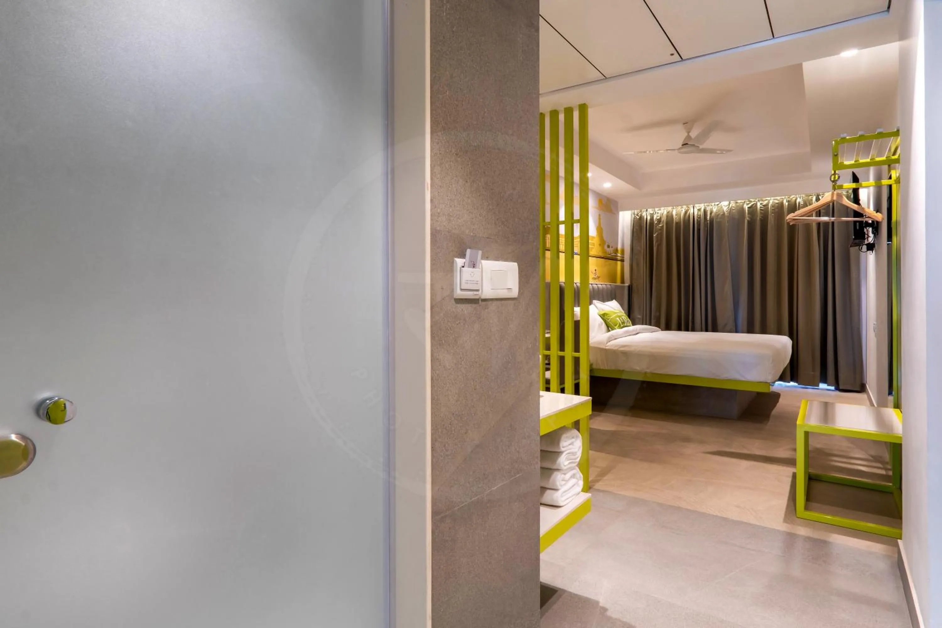 Bedroom in Le Roi Dehradun at Dehradun Railway Station