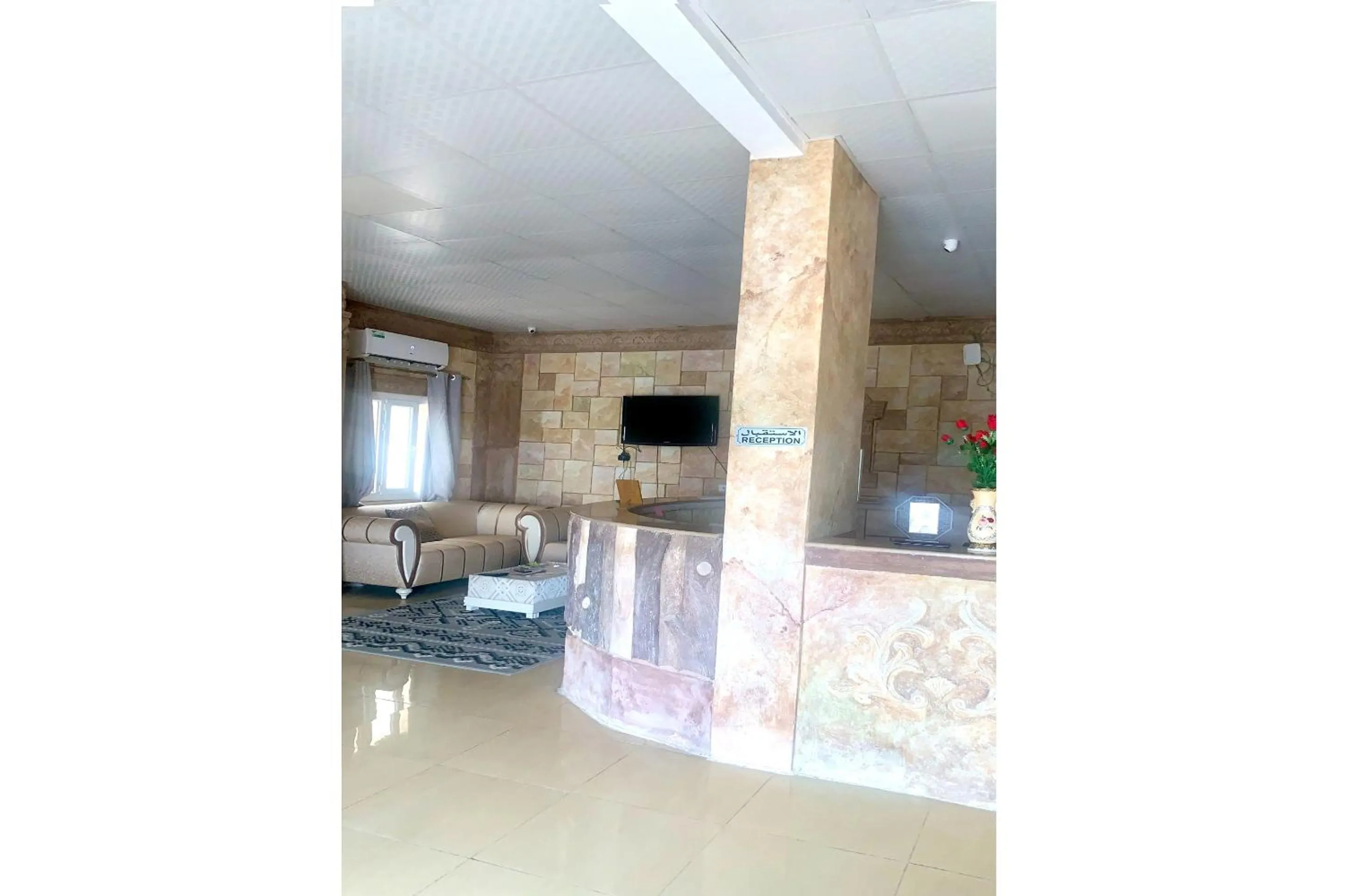 Lobby or reception in OYO 157 Dream Barka Hotel
