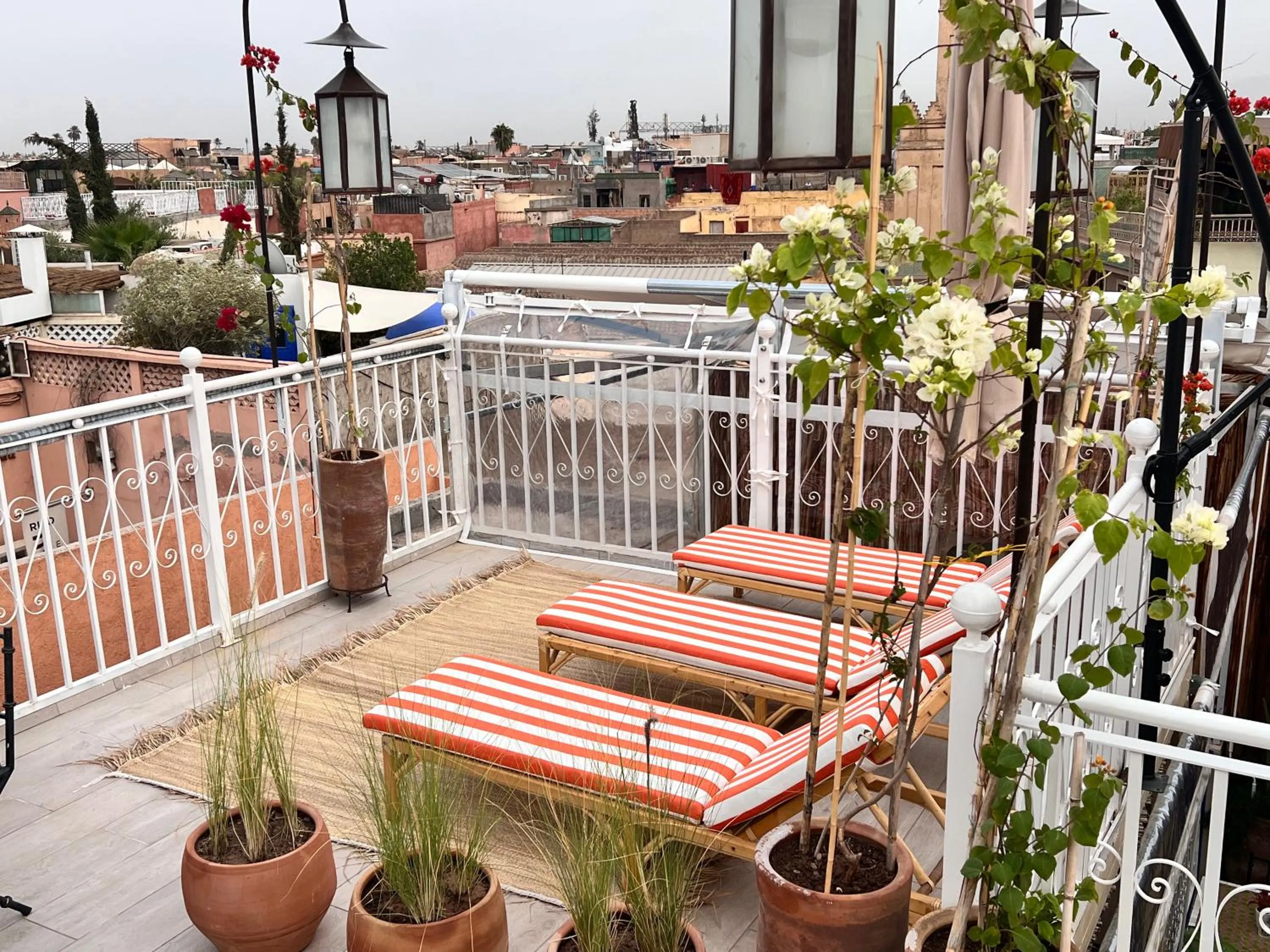 Property building in Riad 11 Zitoune