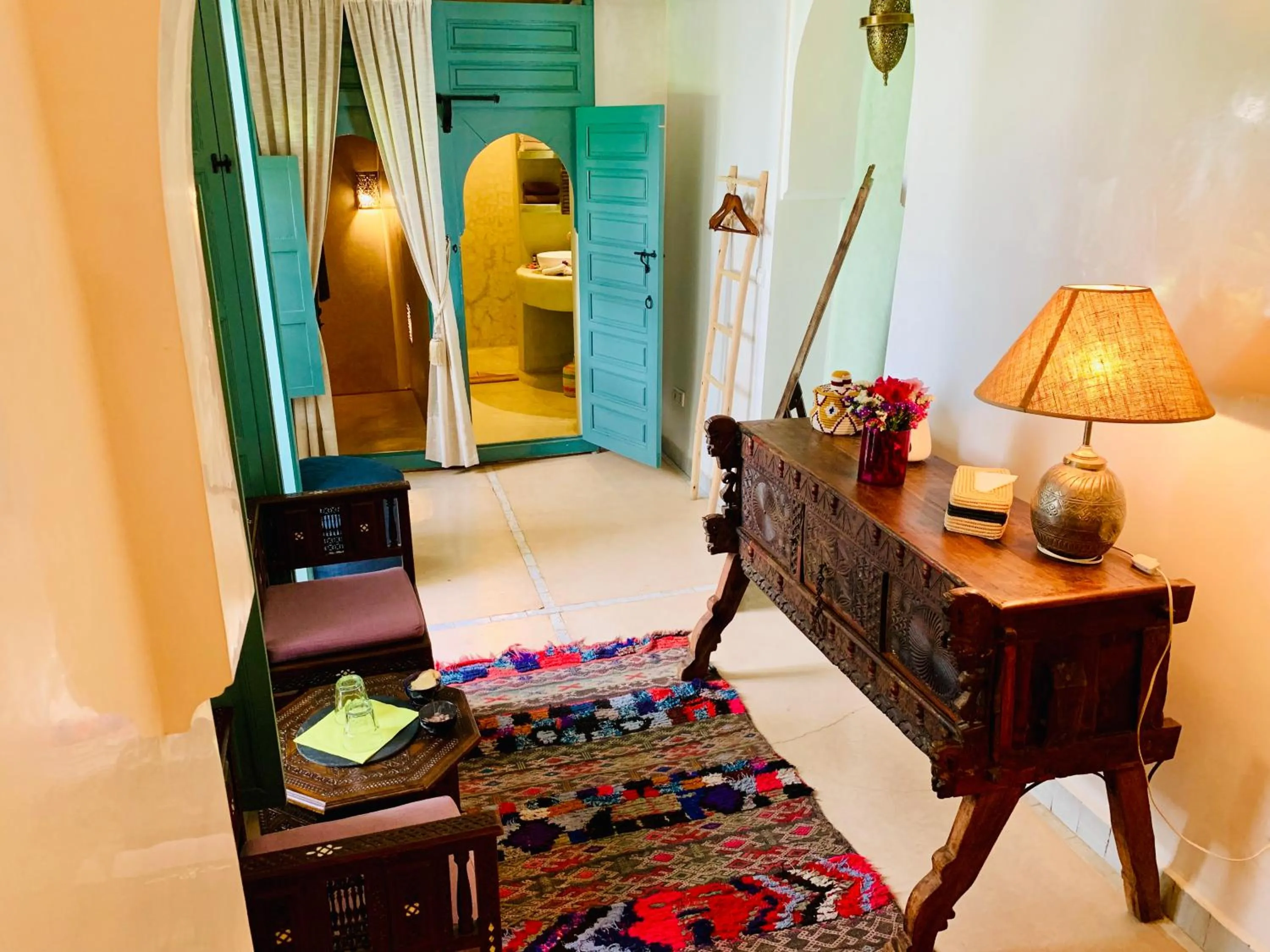 Decorative detail, Bed in Riad 11 Zitoune