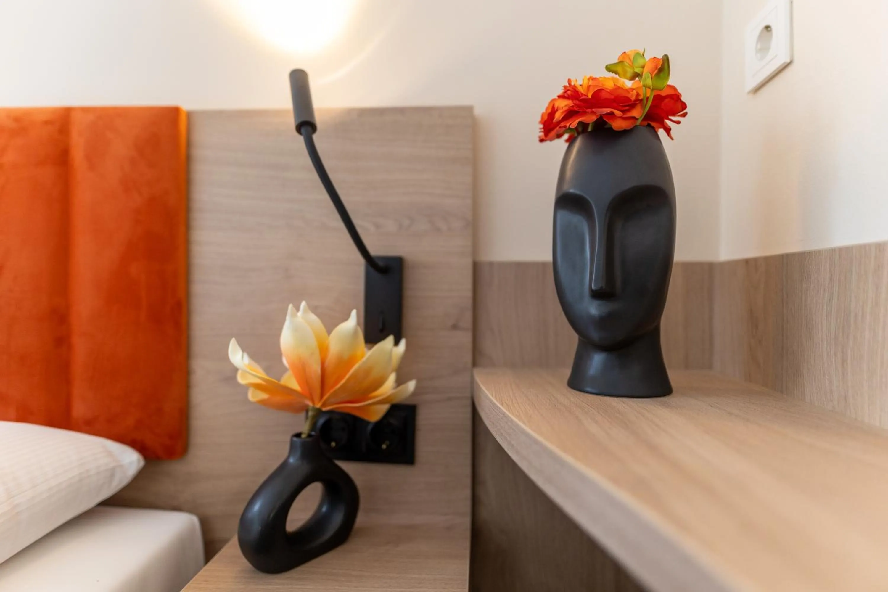 Decorative detail in MYKY Aparthotel Harburg - Free Parking