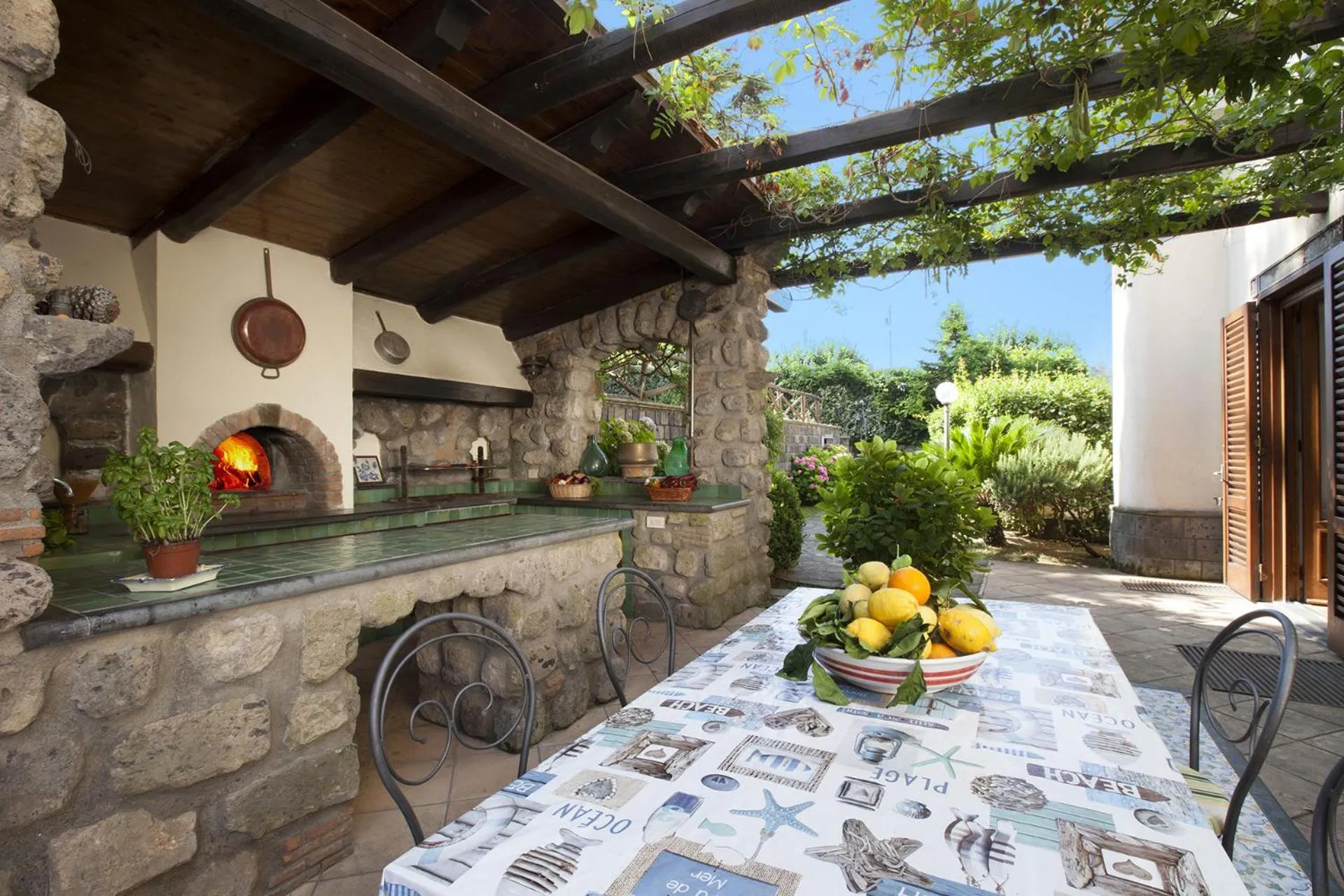 Amore Rentals - Villa Il Pino