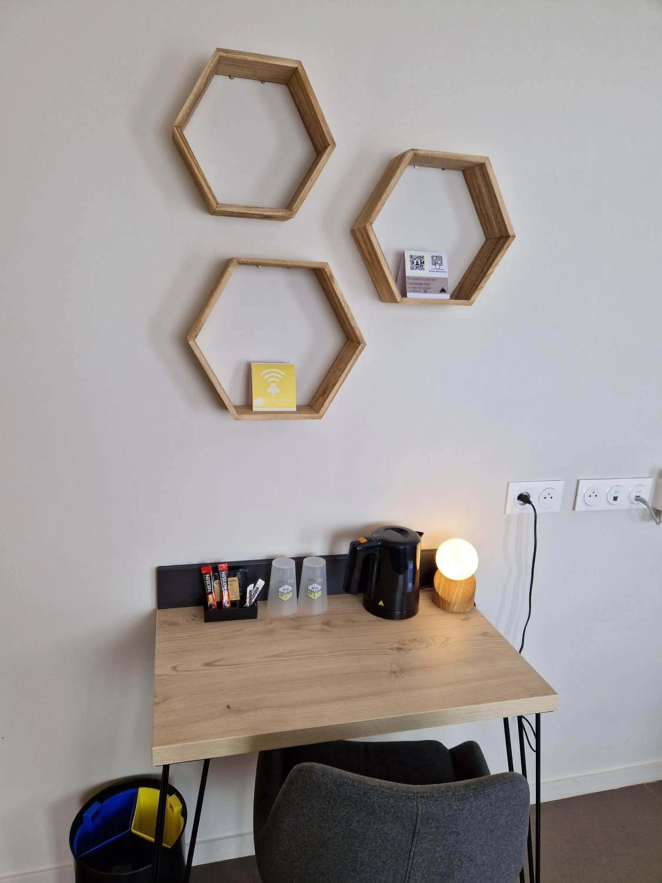 Coffee/tea facilities in Beelodge Hotel Blois Centre