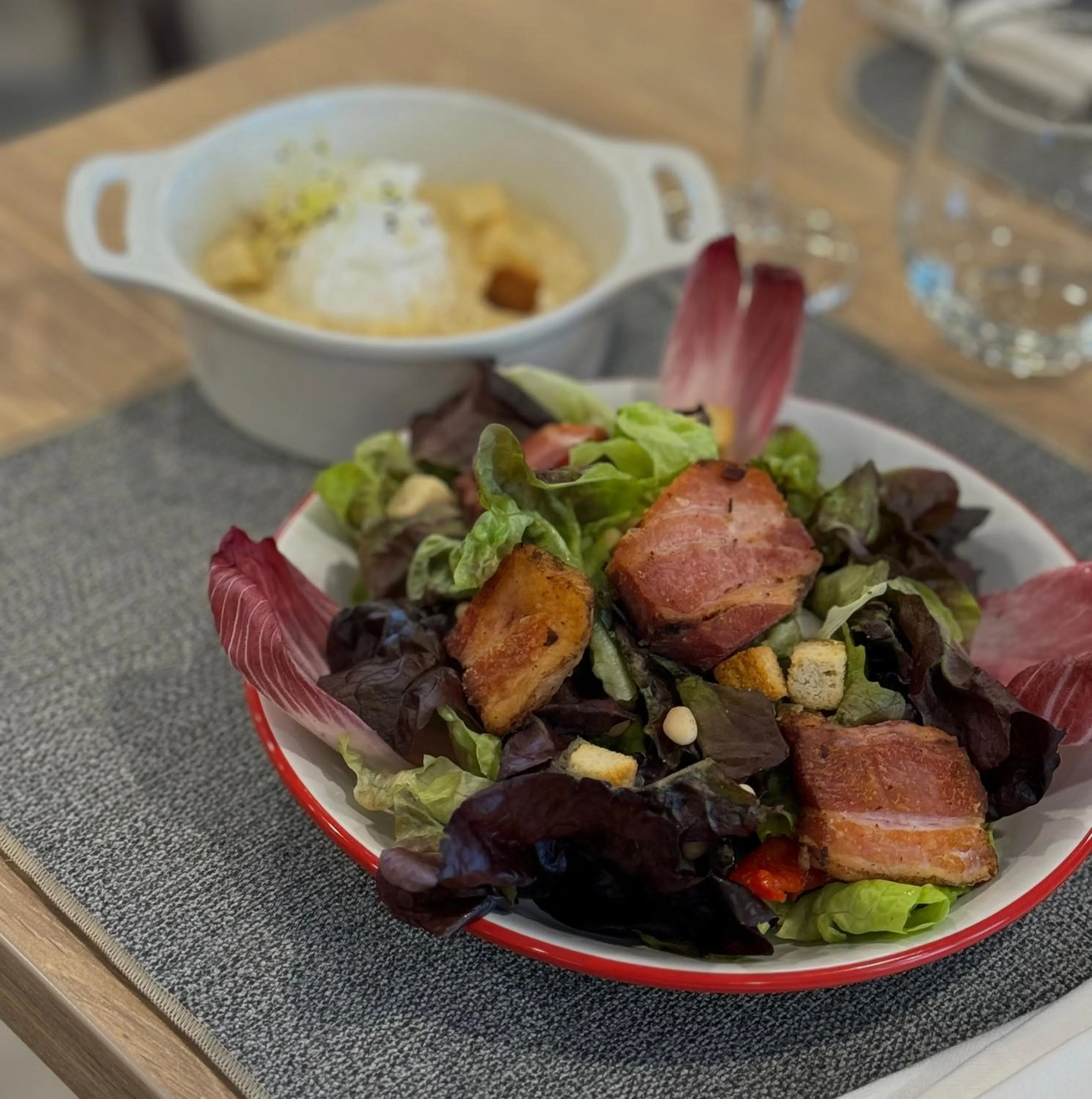 Restaurant/places to eat in Beelodge Hotel Blois Centre