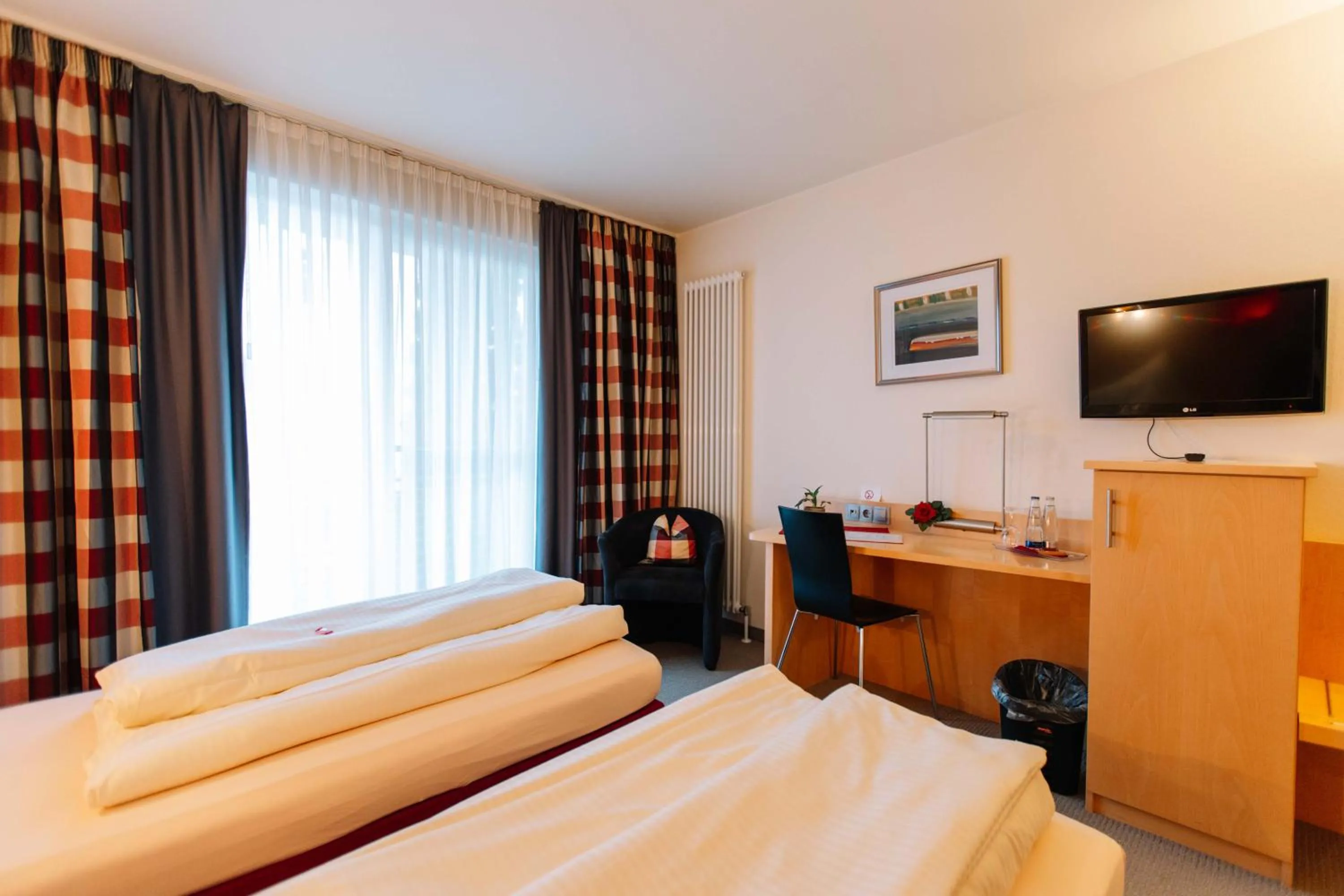 Photo of the whole room, Bed in Landhotel Gasthof Drexler GbR