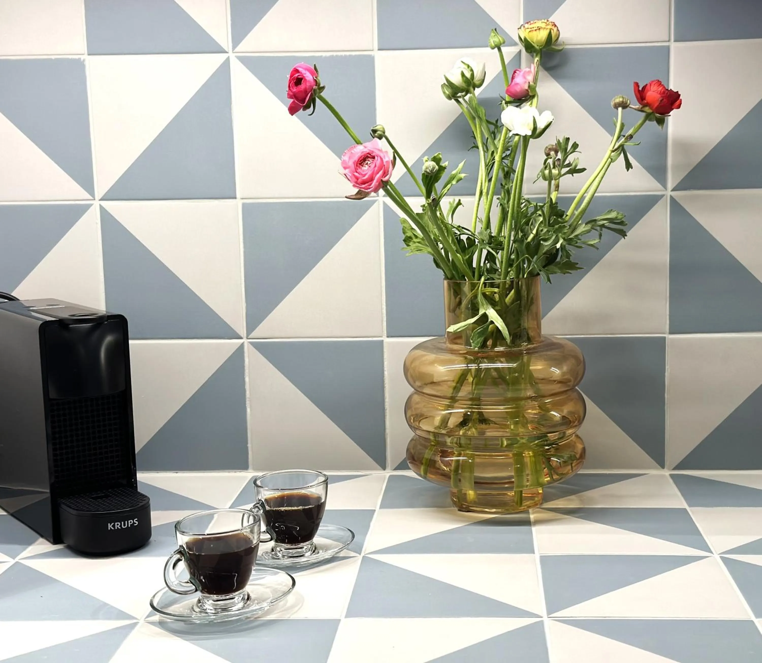 Coffee/tea facilities in AIONION RESIDENCES by K&K