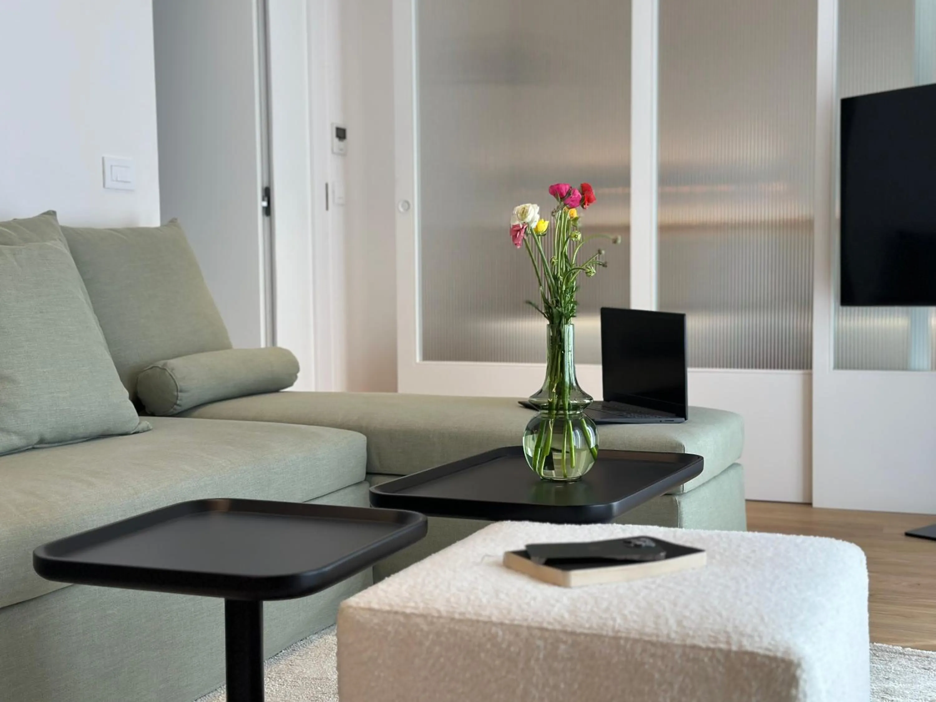 TV and multimedia in AIONION RESIDENCES by K&K