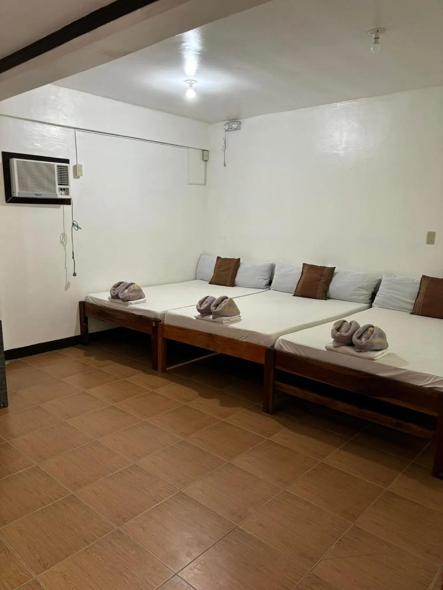 Bed in VILLA LOURDES RESORT