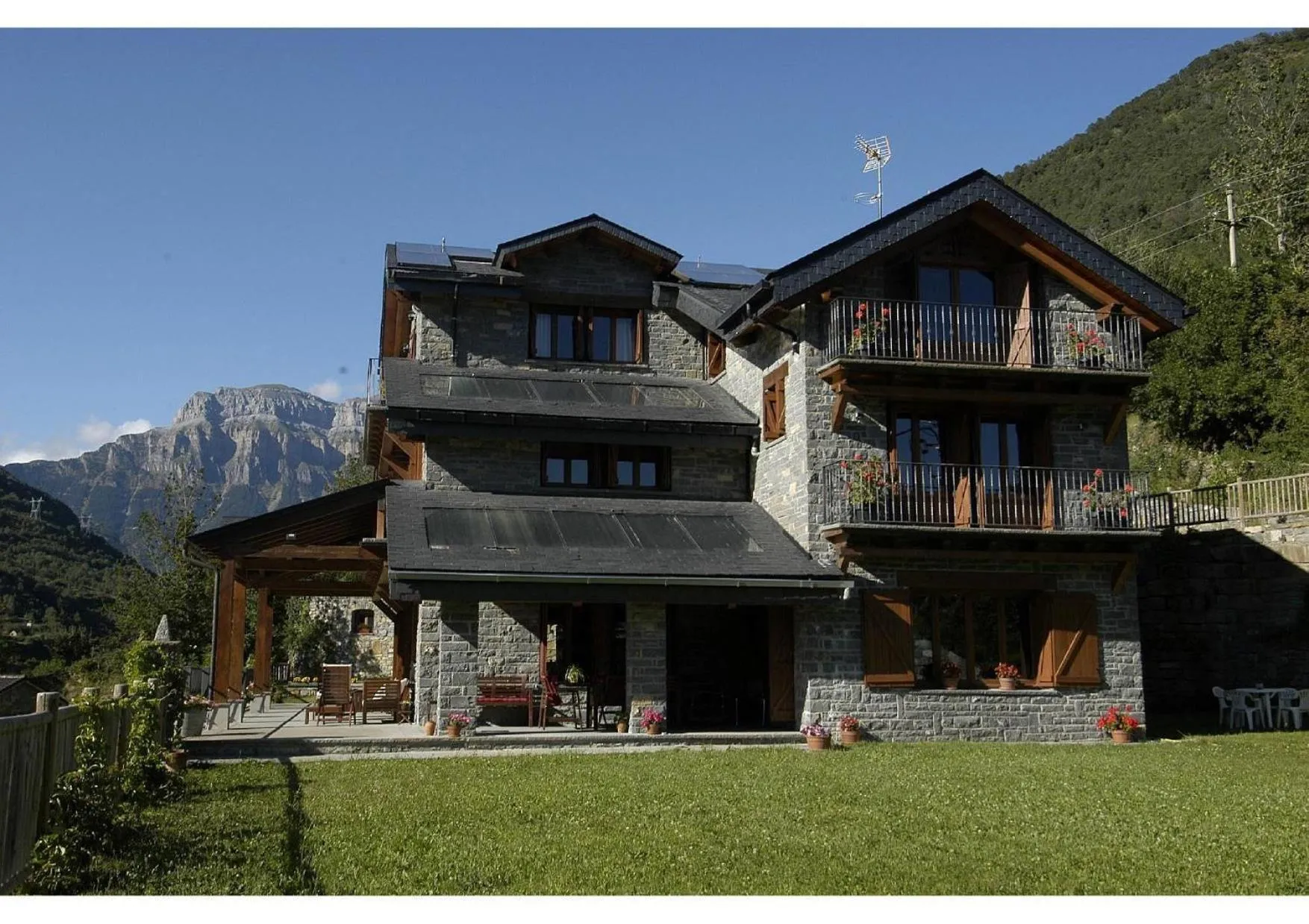 Property building in Hotel Rural El Portón de Murillo