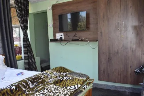 Yelagiri GoldHill Resort