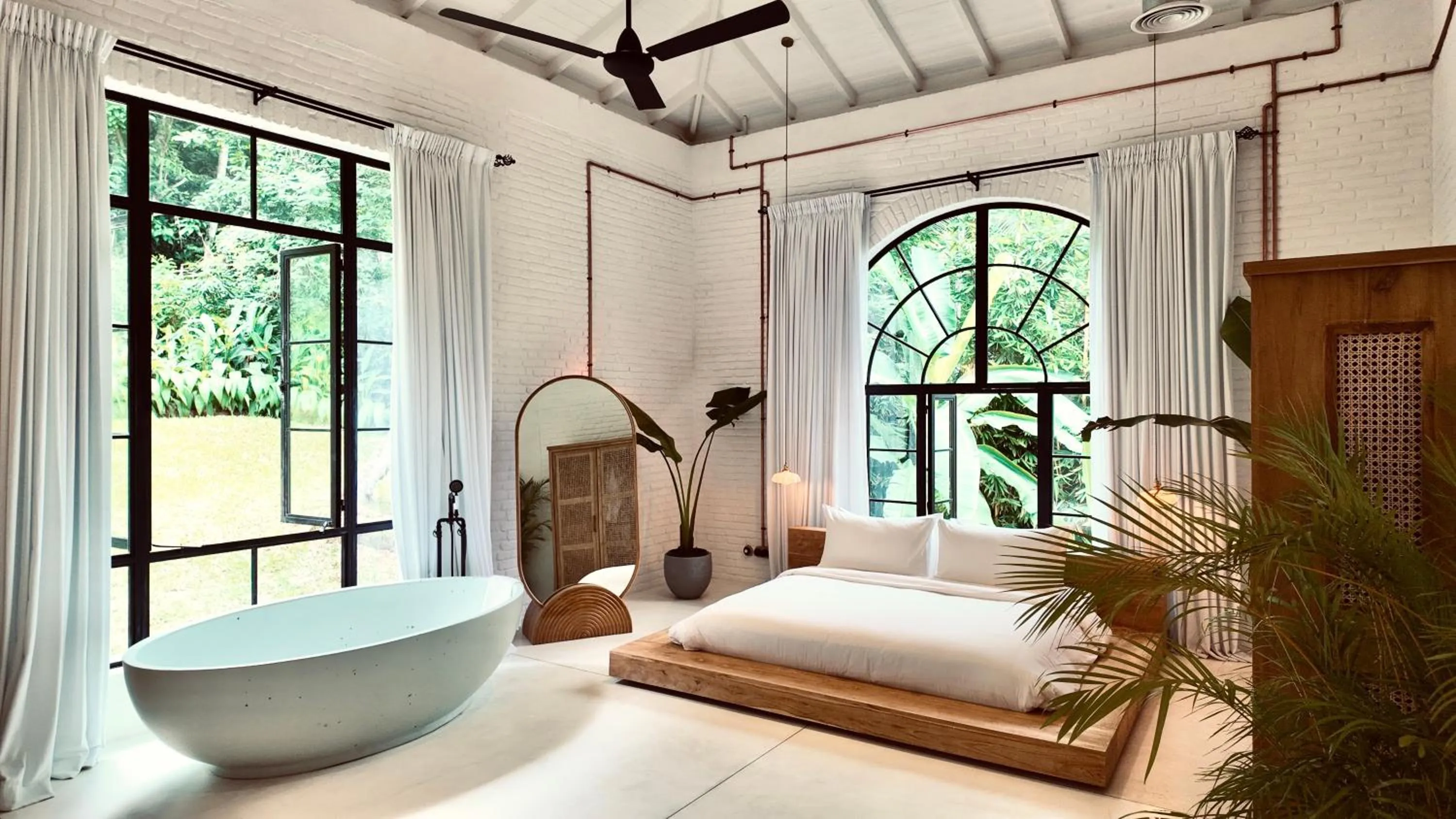 Bedroom, Bed in Miss Ceylon