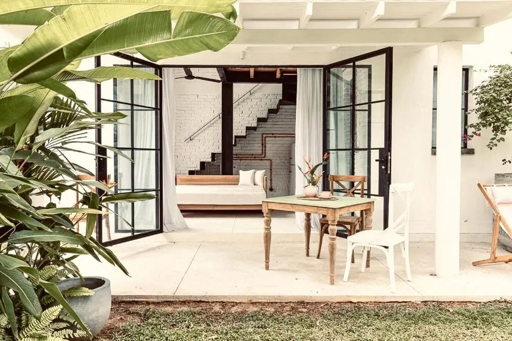 Living room in Miss Ceylon